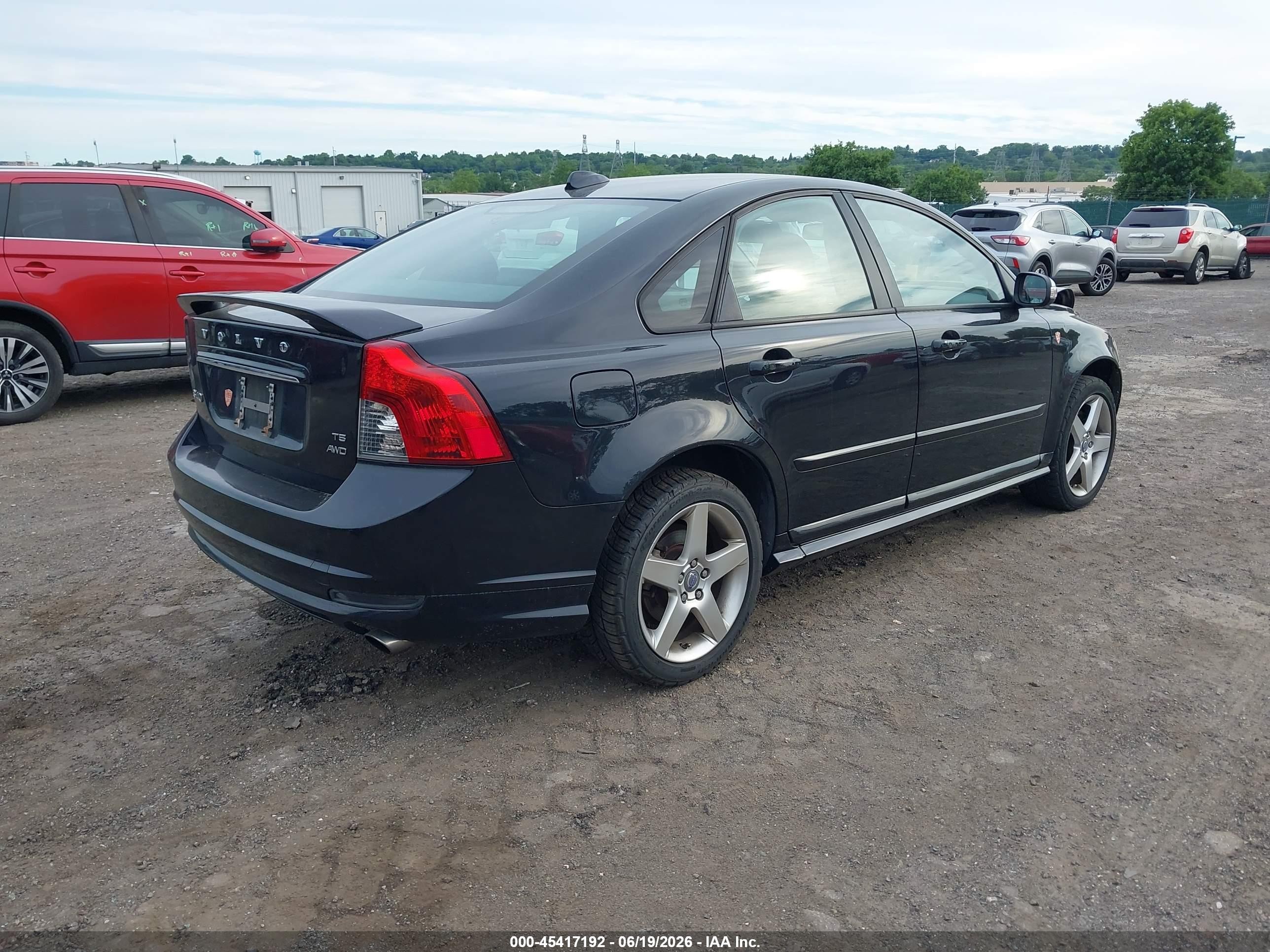 2010 Volvo S40 T5 R-design Black vin: YV1672MHXA2498838