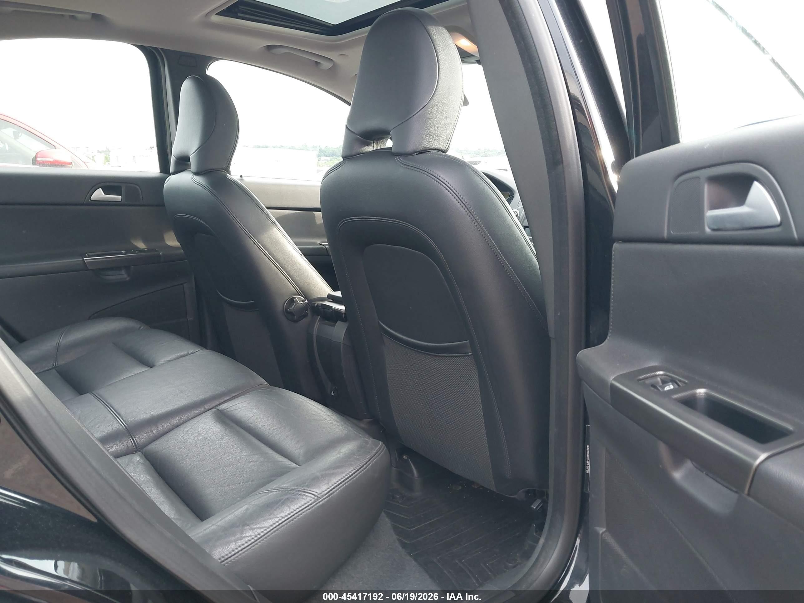2010 Volvo S40 T5 R-design Black vin: YV1672MHXA2498838