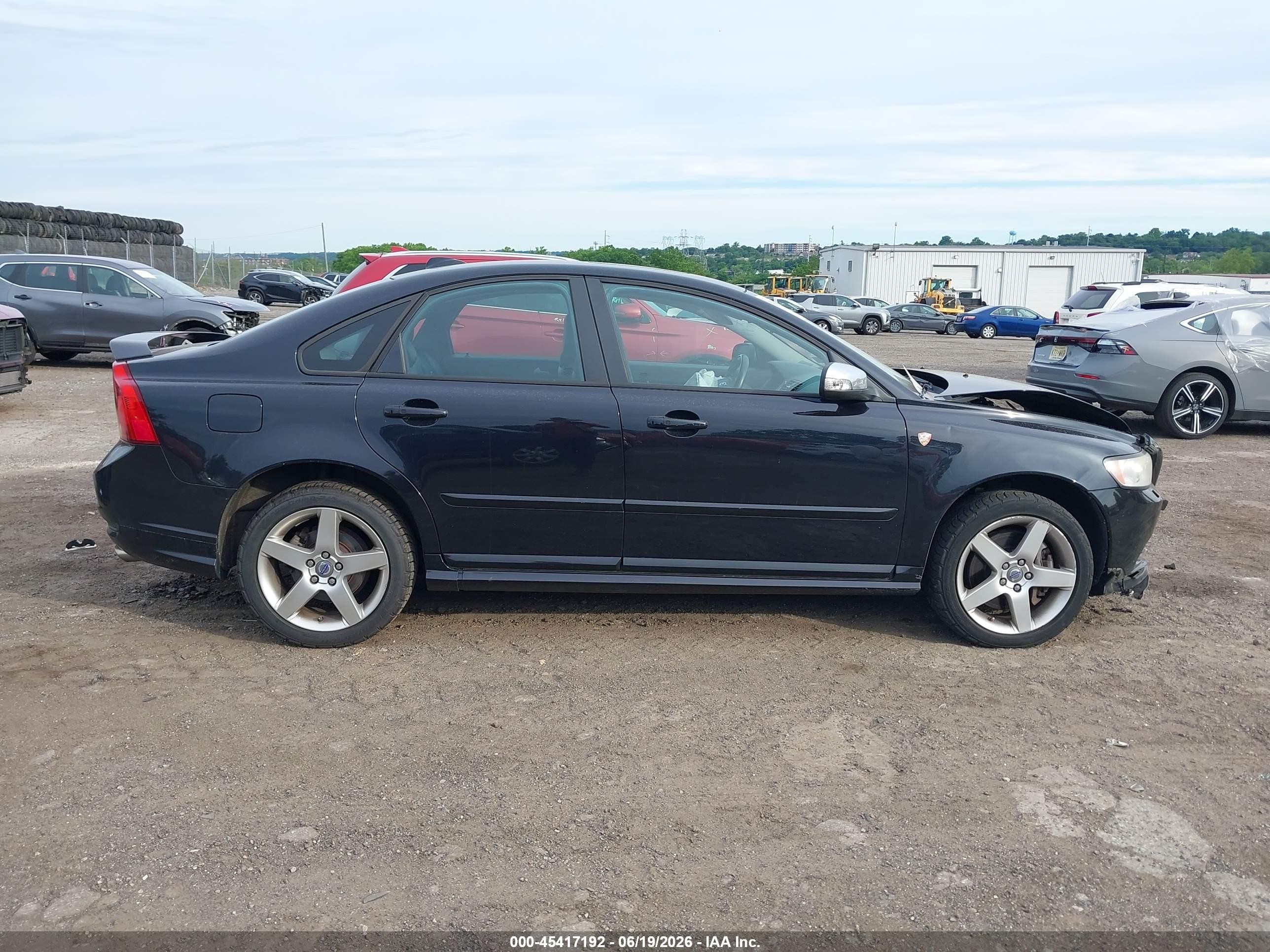 2010 Volvo S40 T5 R-design Black vin: YV1672MHXA2498838