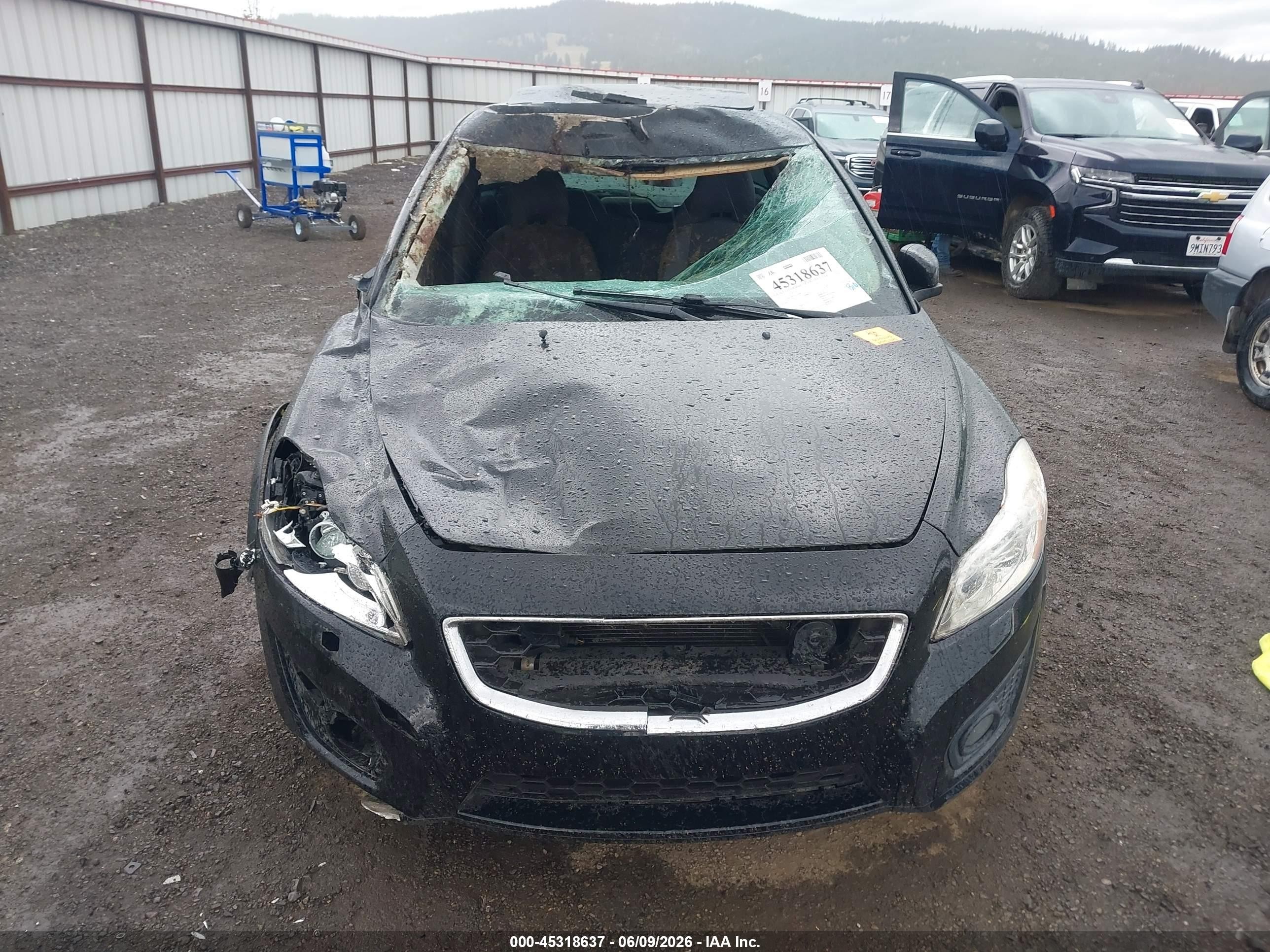 2011 Volvo C30 R-design/t5/t5 (retail Only)/t5 R-design Black vin: YV1672MK0B2201041