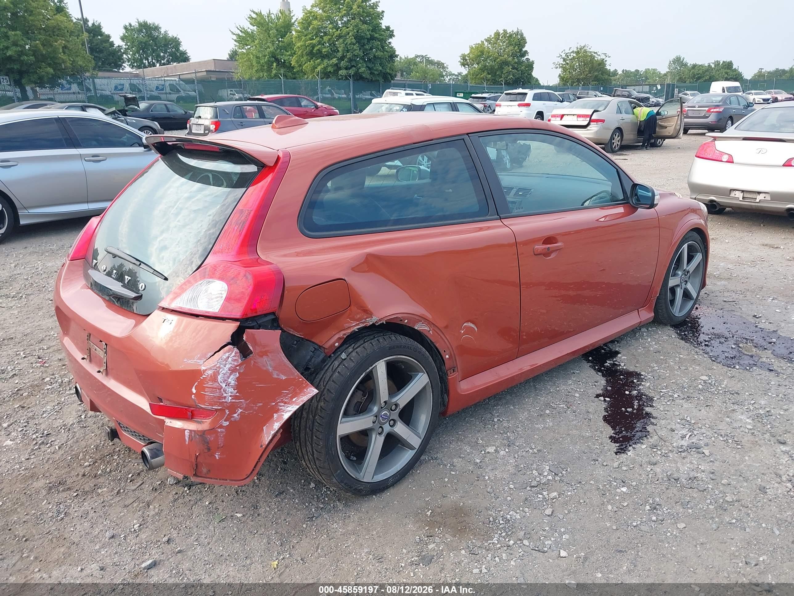 2011 Volvo C30 R-design/t5 (retail Only) Оранжевый vin: YV1672MK1B2200996