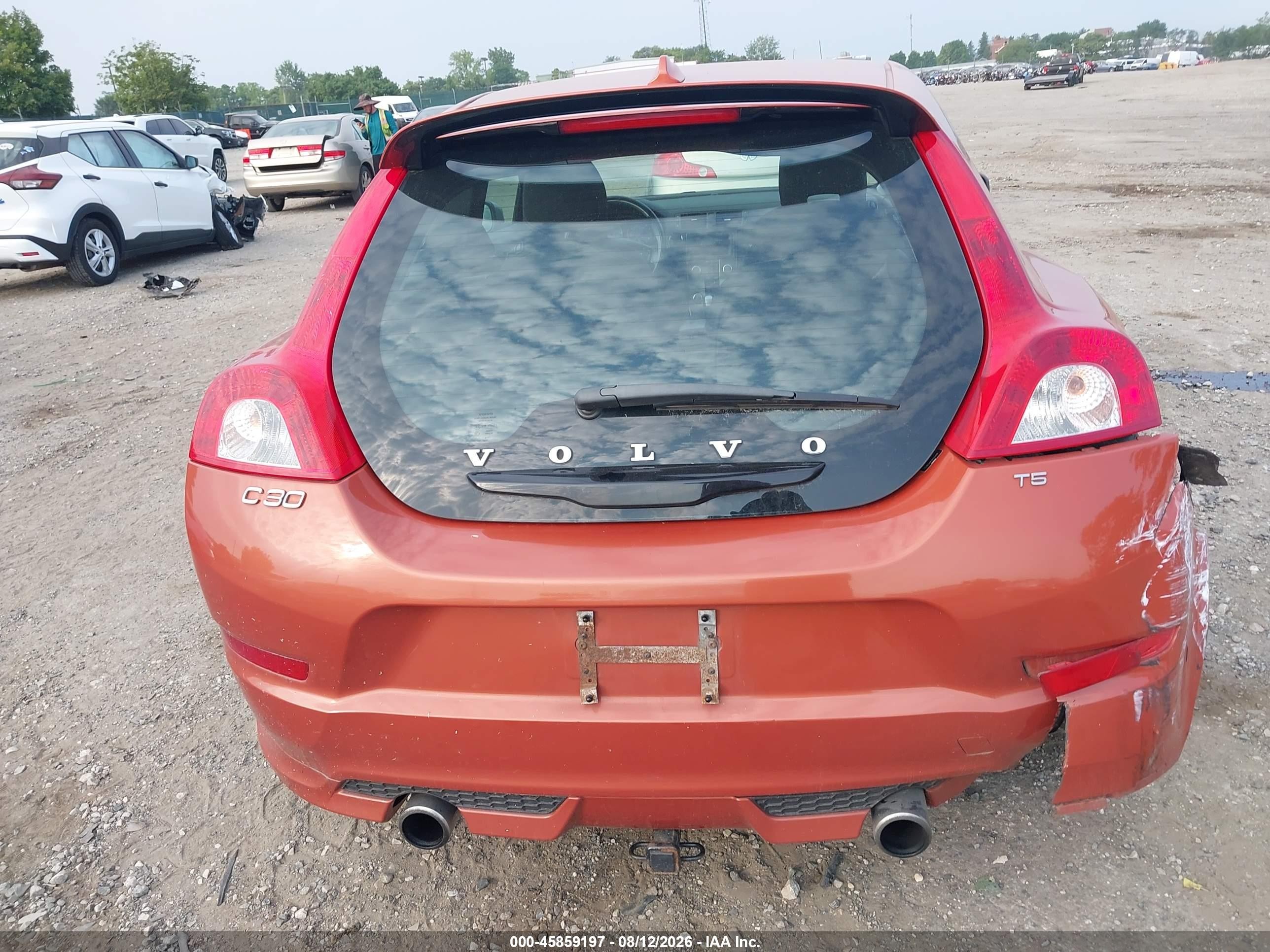 2011 Volvo C30 R-design/t5 (retail Only) Оранжевый vin: YV1672MK1B2200996