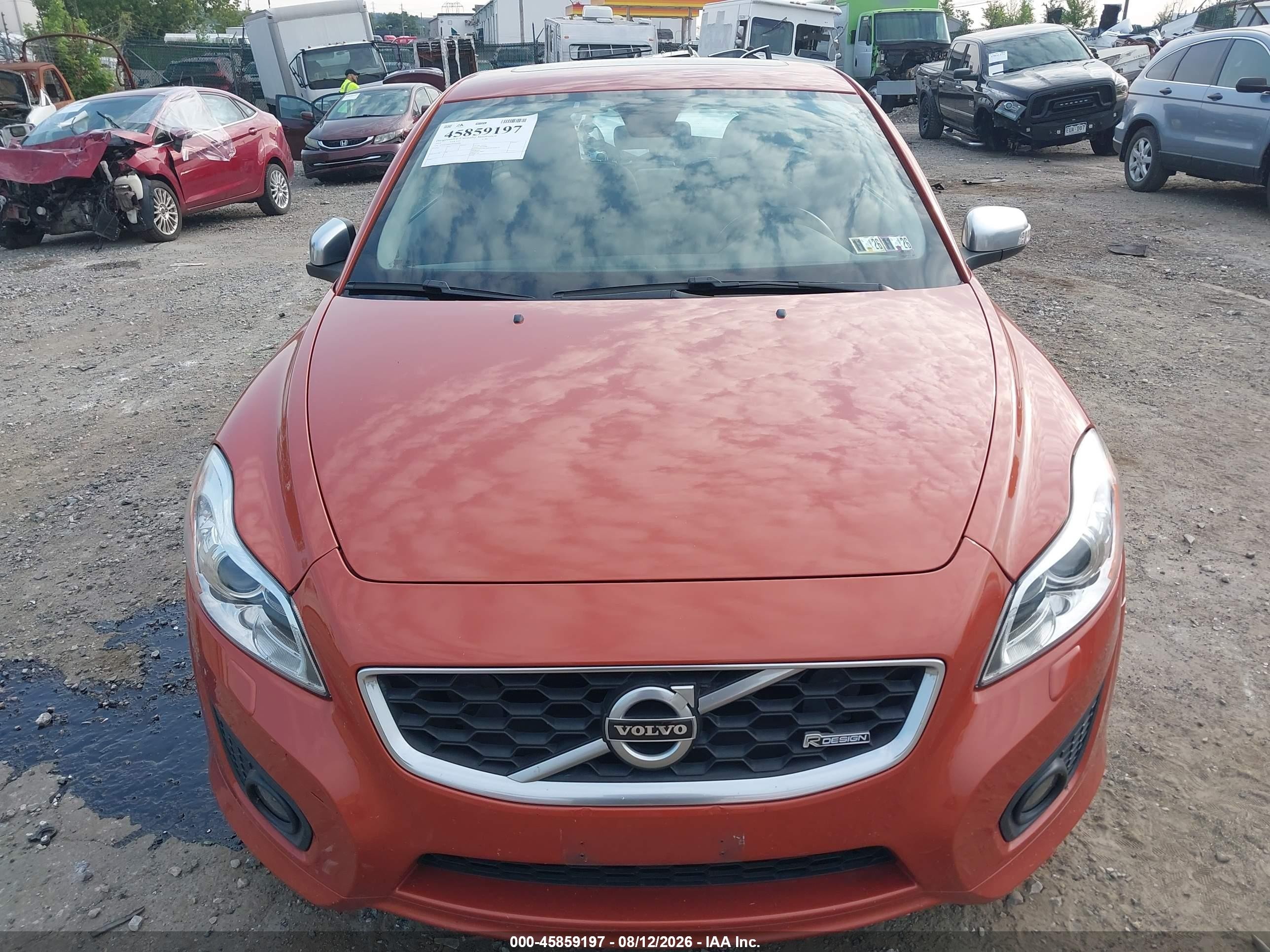 2011 Volvo C30 R-design/t5 (retail Only) Оранжевый vin: YV1672MK1B2200996