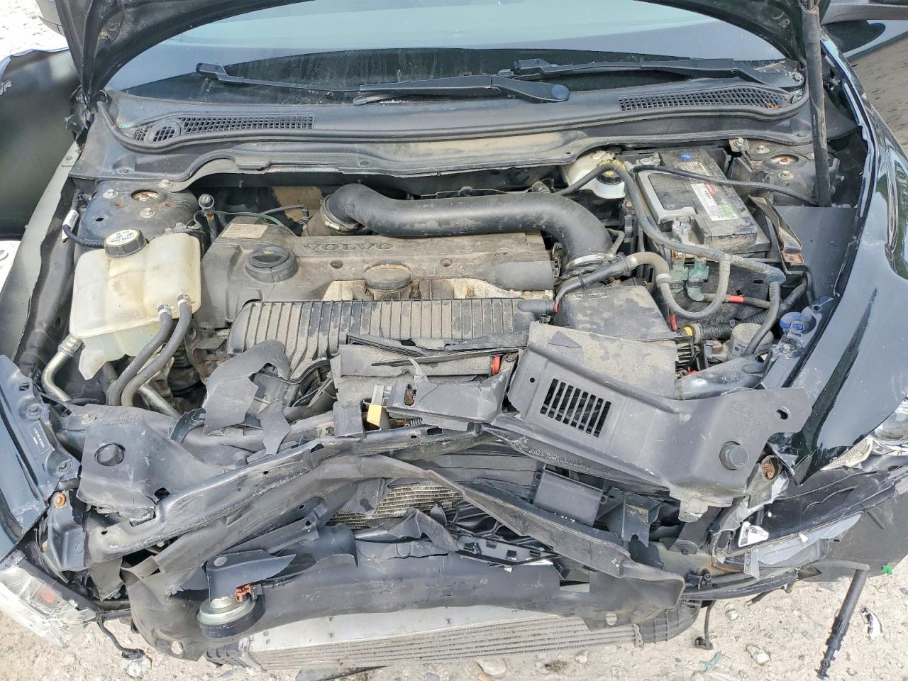 2013 Volvo C30 T5 Черный vin: YV1672MK1D2306206