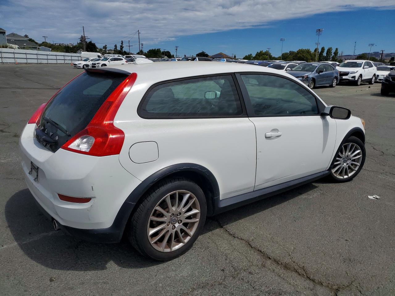 2011 Volvo C30 T5 White vin: YV1672MK3B2196949