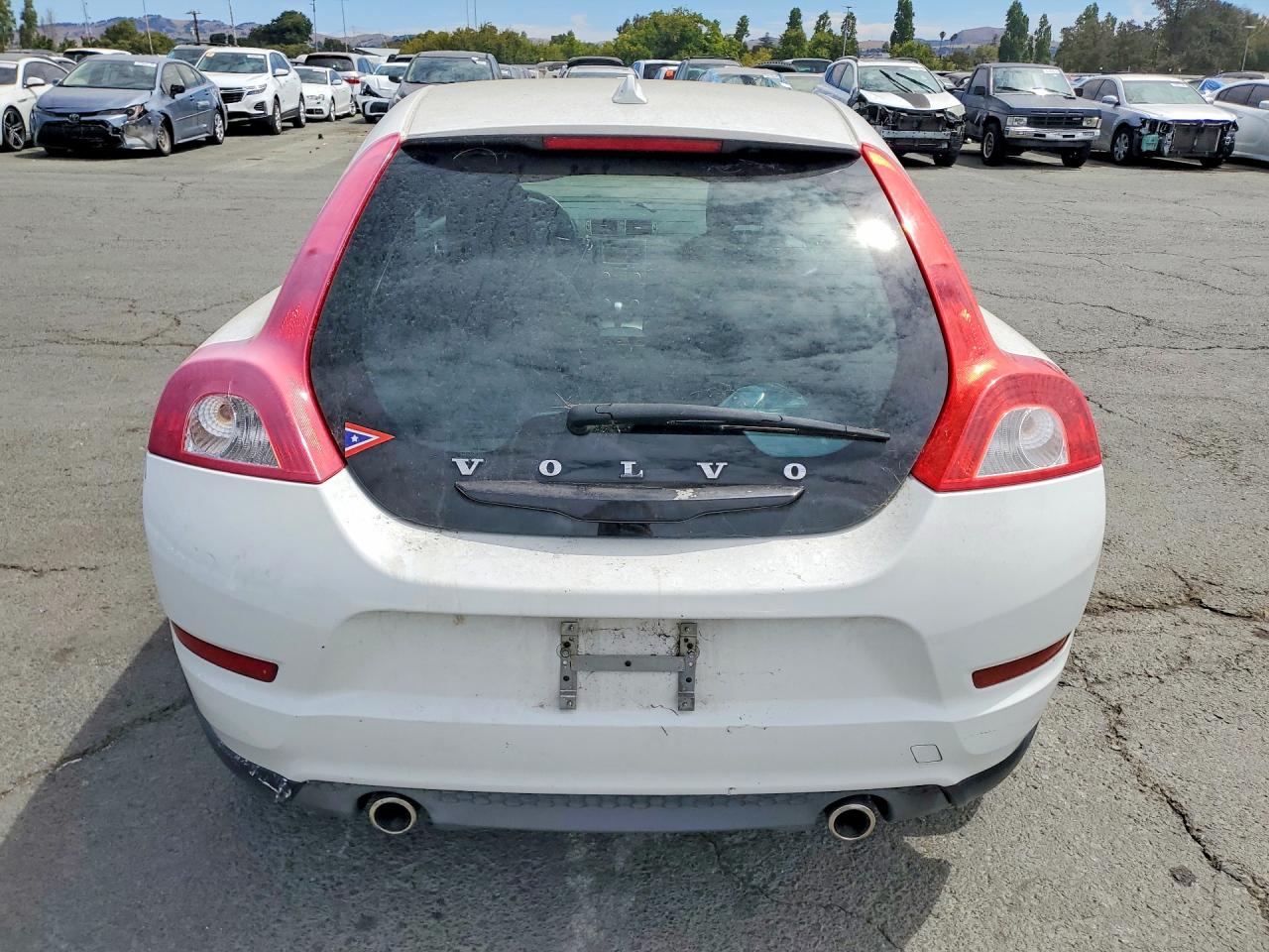 2011 Volvo C30 T5 White vin: YV1672MK3B2196949