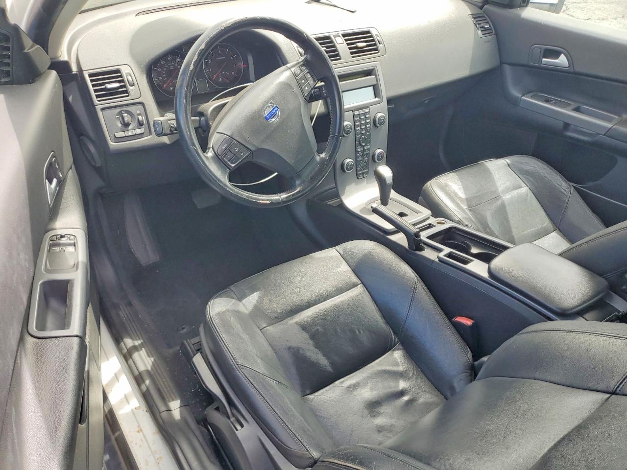 2011 Volvo C30 T5 White vin: YV1672MK3B2196949