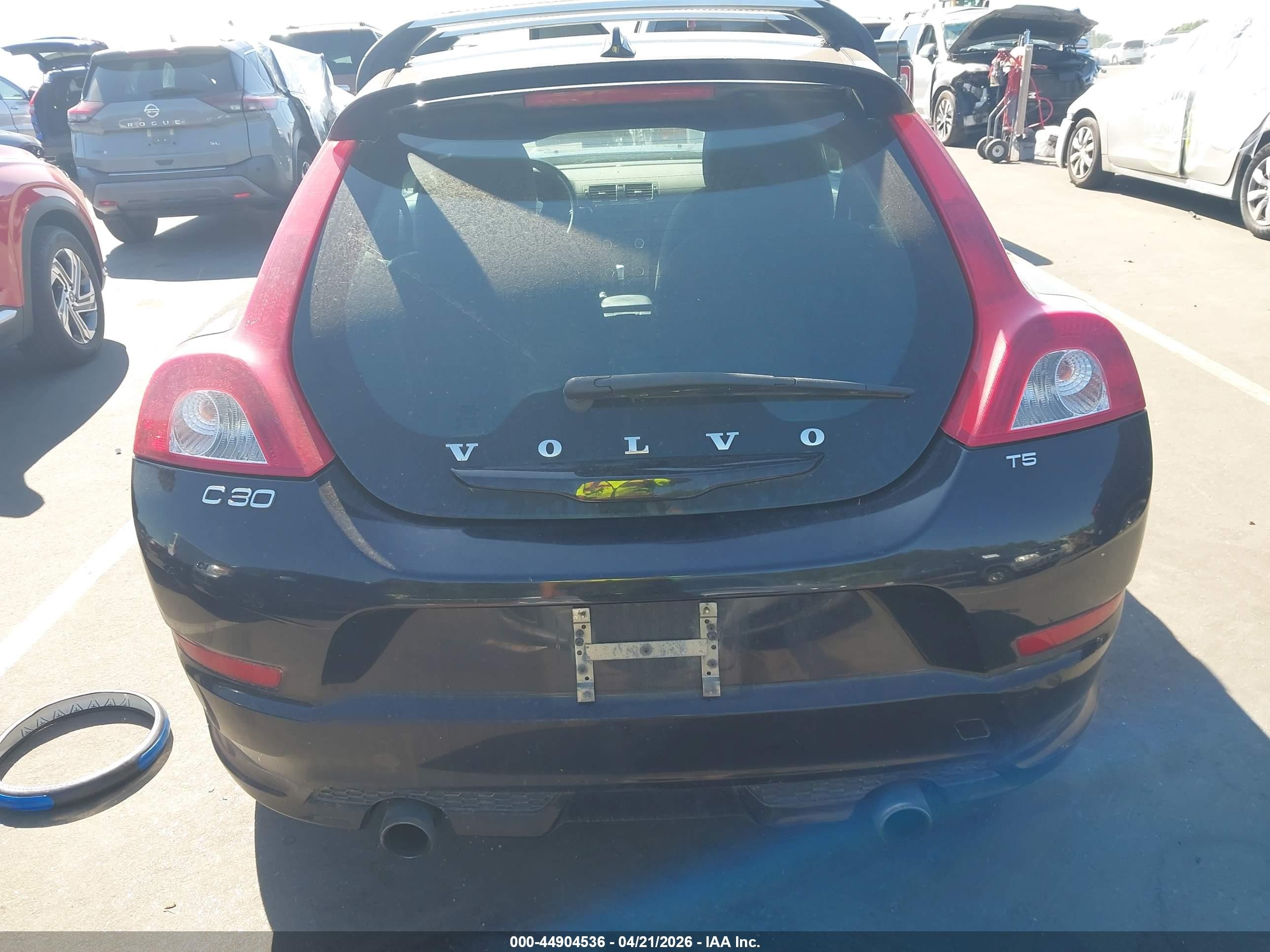 2011 Volvo C30 T5/t5 R-design Black vin: YV1672MK3B2210946