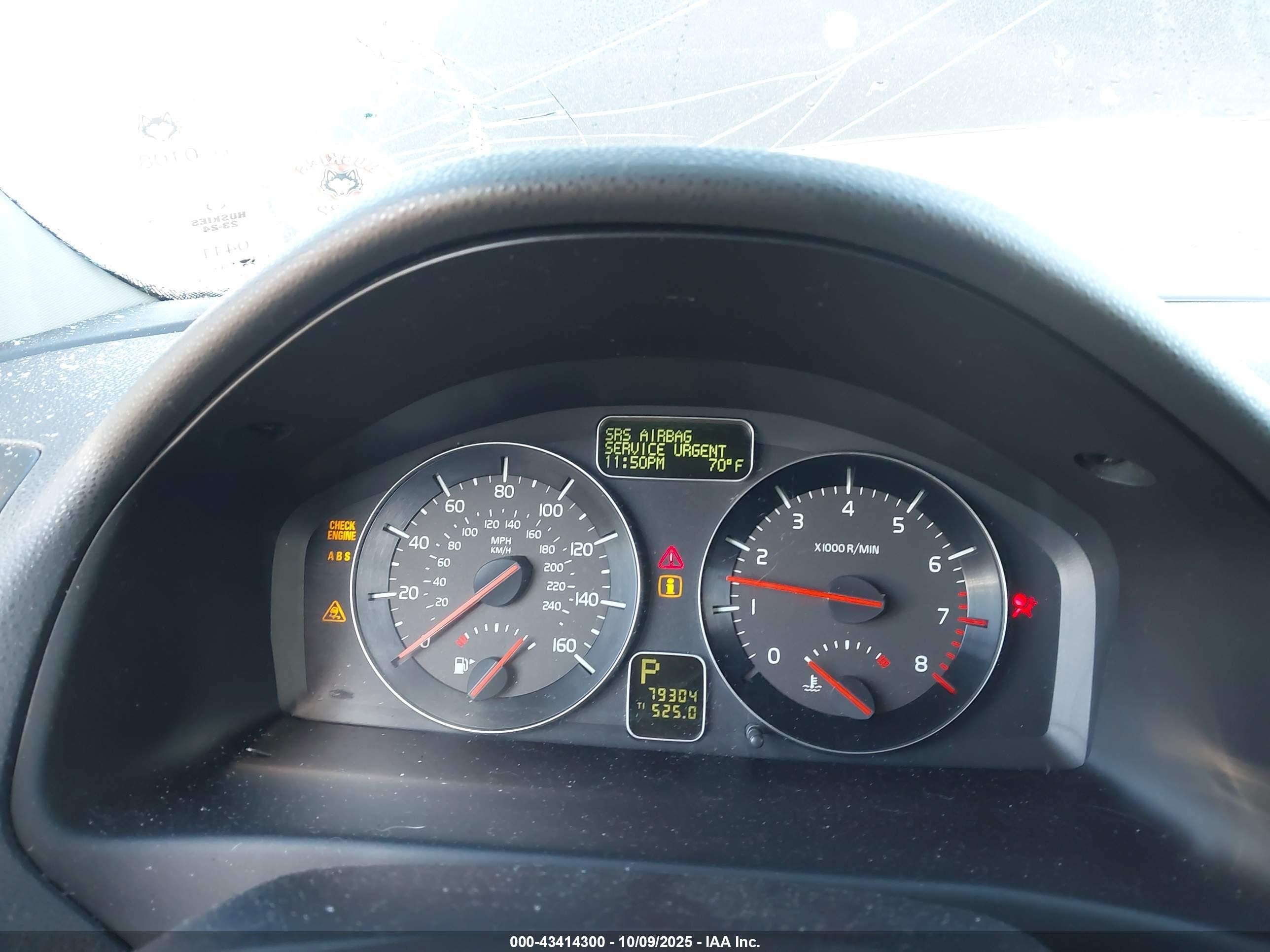 2013 Volvo C30 T5 Черный vin: YV1672MK3D2306613