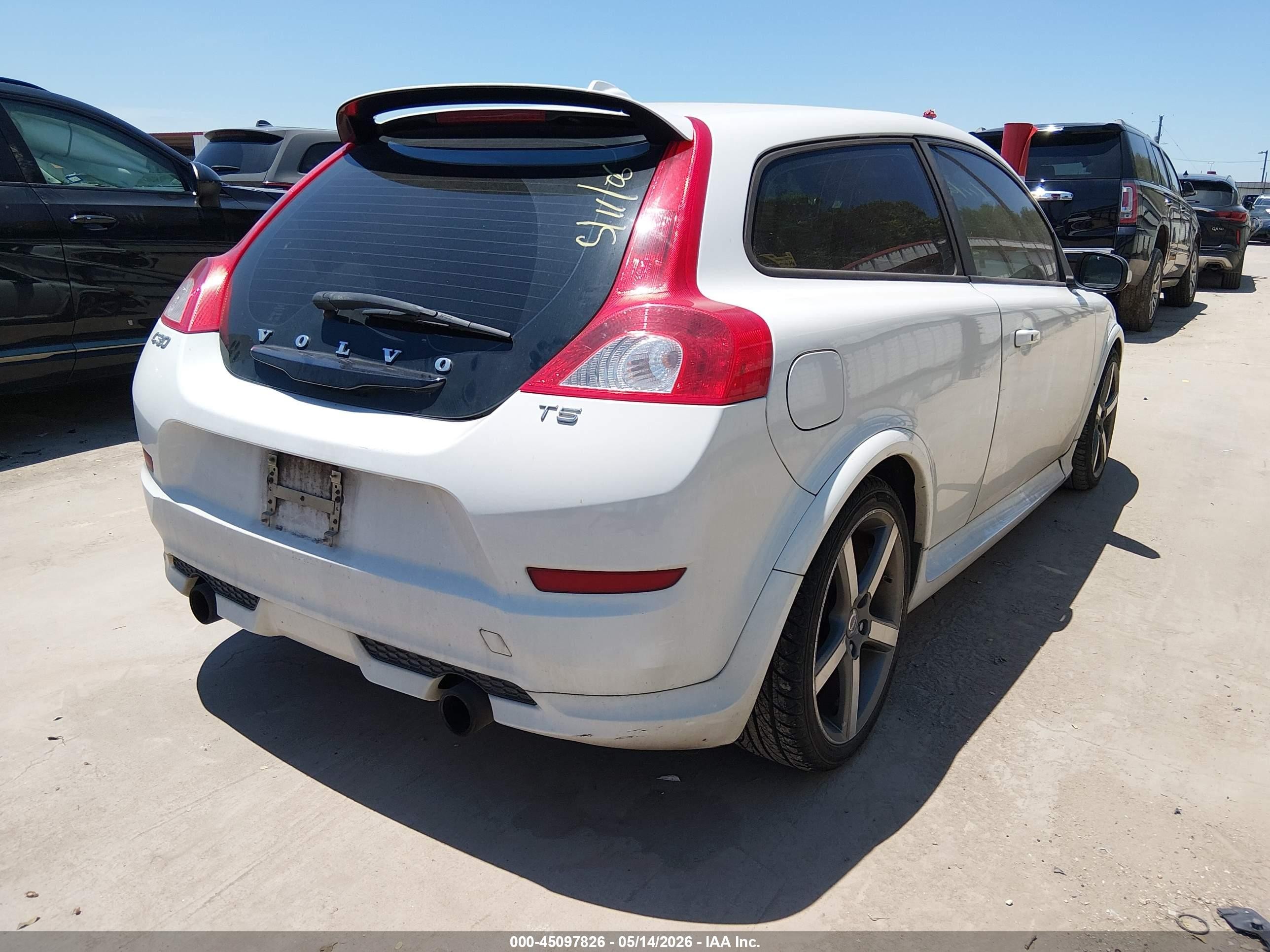2012 Volvo C30 T5/t5 Platinum/t5 Premier Plus/t5 R-design/t5 R-design Platinum/t5 R-design Premier Plus Белый vin: YV1672MK4C2286967