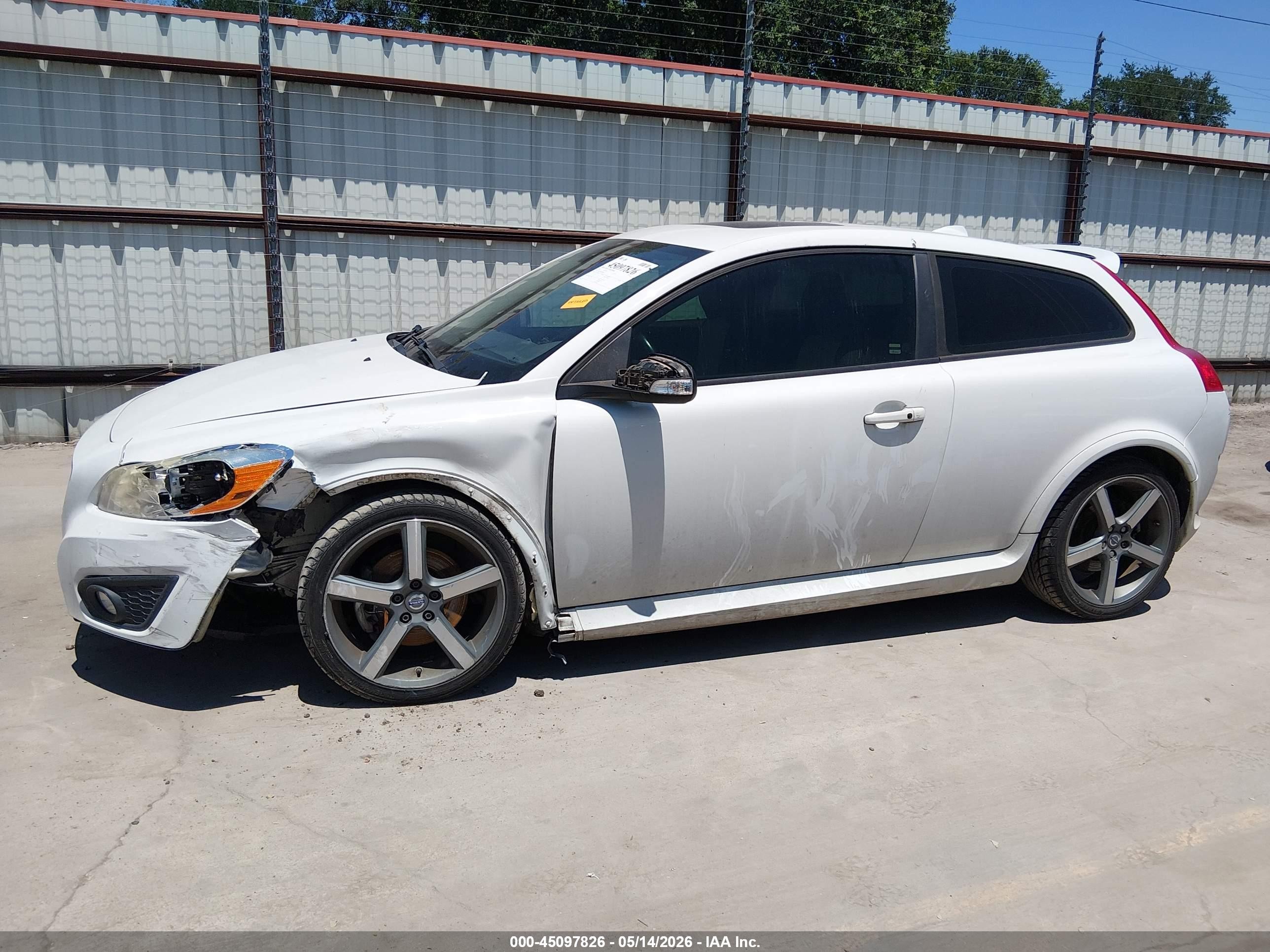 2012 Volvo C30 T5/t5 Platinum/t5 Premier Plus/t5 R-design/t5 R-design Platinum/t5 R-design Premier Plus Белый vin: YV1672MK4C2286967