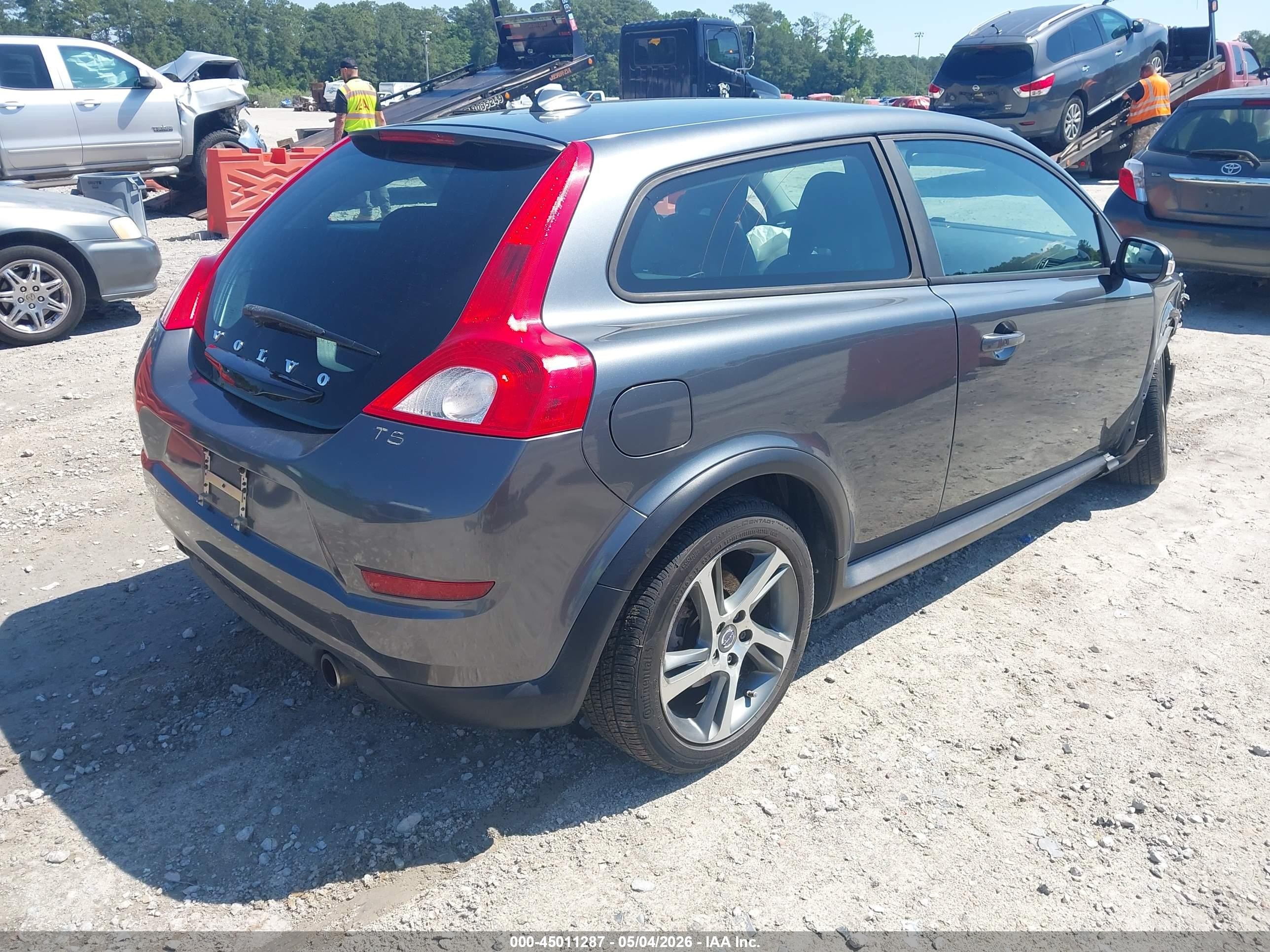 2013 Volvo C30 T5/t5 Platinum/t5 Premier/t5 Premier Plus/t5 R-design/t5 R-design Platinum/t5 R-design Premier Серый vin: YV1672MK4D2304224