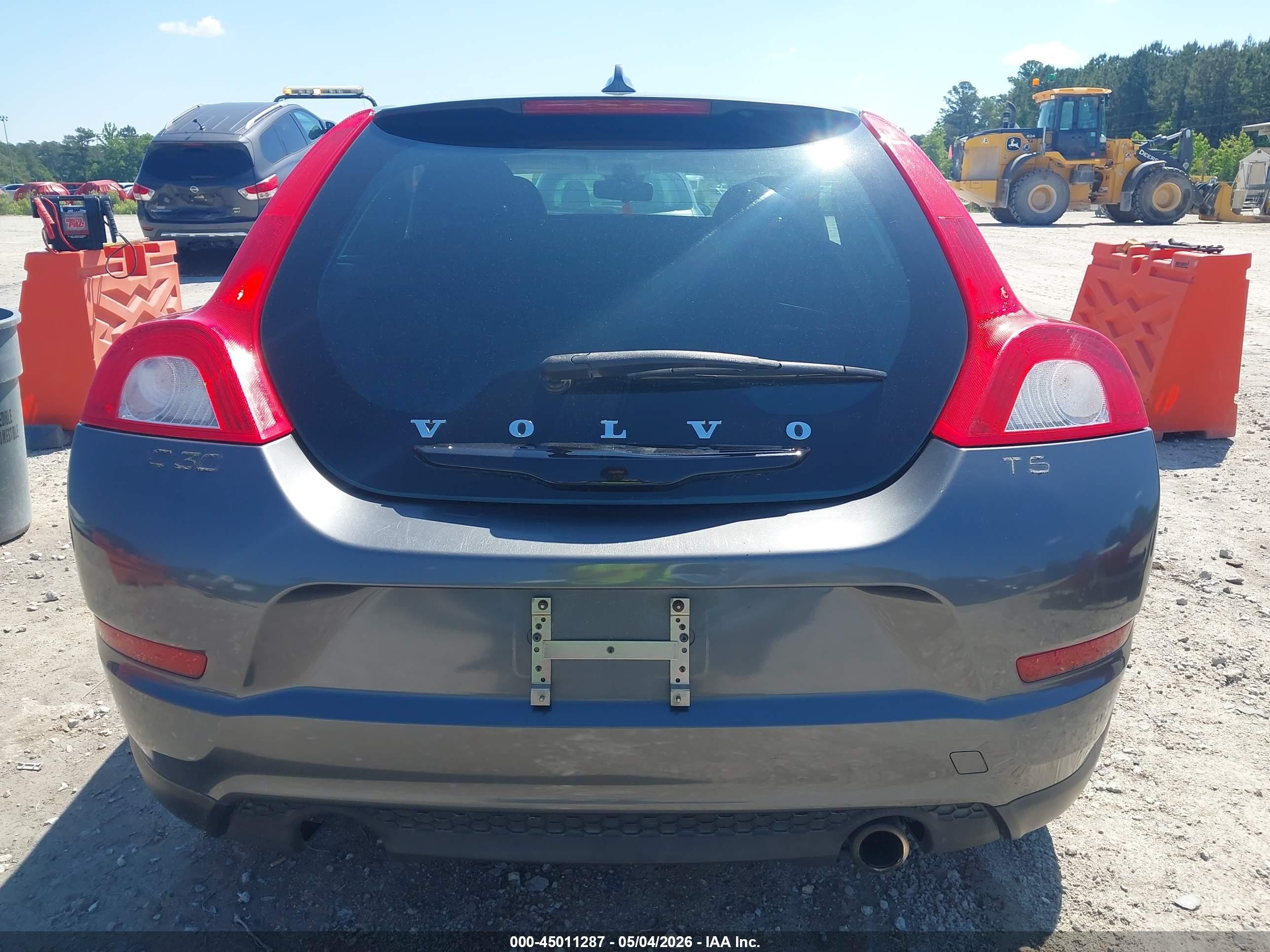 2013 Volvo C30 T5/t5 Platinum/t5 Premier/t5 Premier Plus/t5 R-design/t5 R-design Platinum/t5 R-design Premier Серый vin: YV1672MK4D2304224