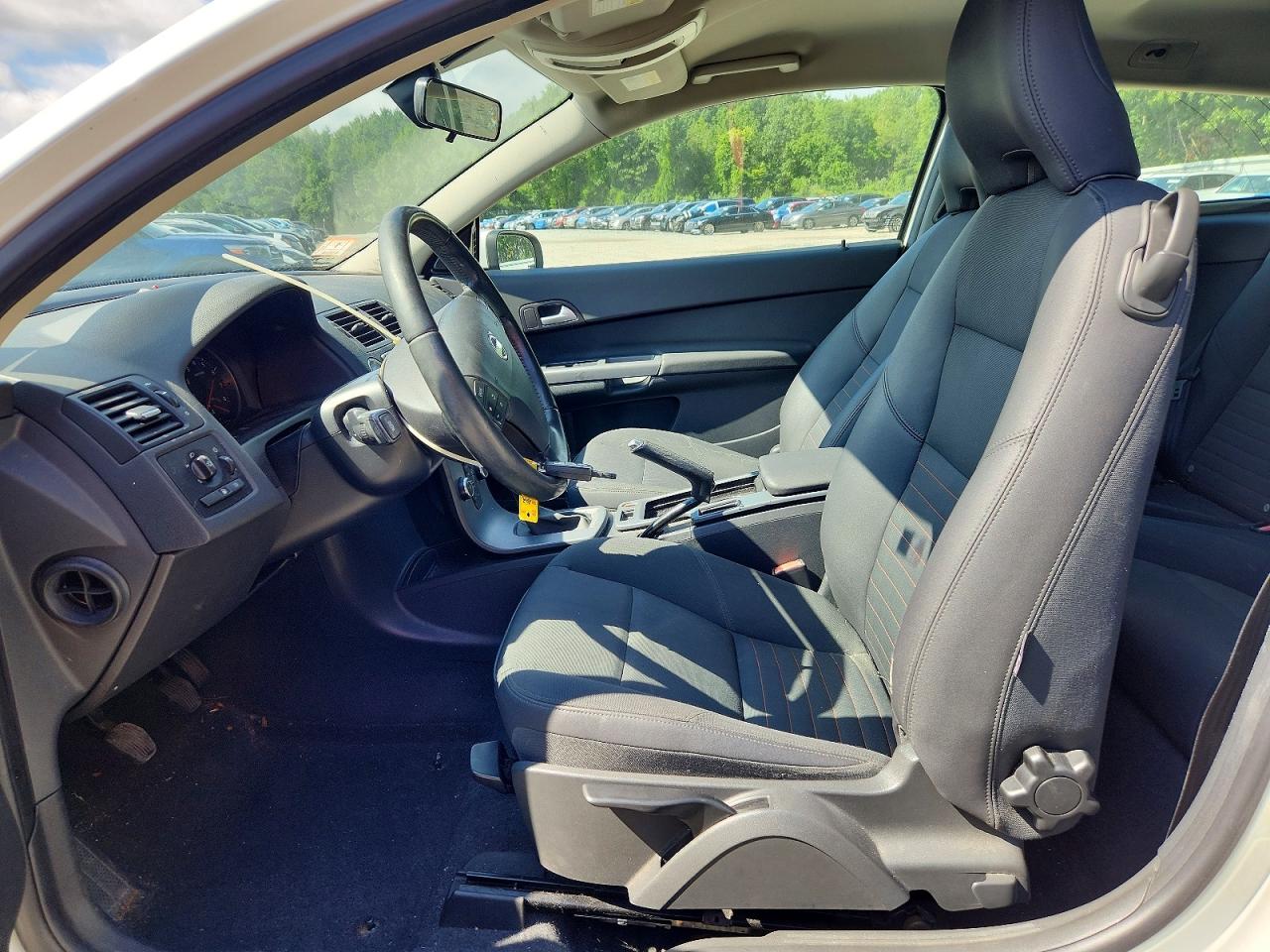 2012 Volvo C30 T5 White vin: YV1672MK5C2269238