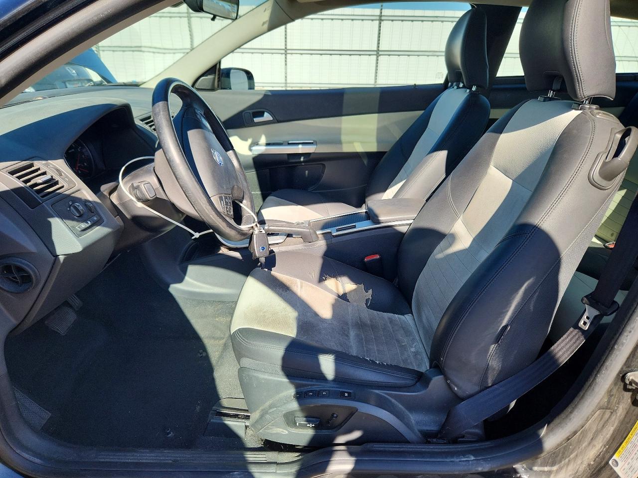 2011 Volvo C30 T5 Черный vin: YV1672MK6B2191583