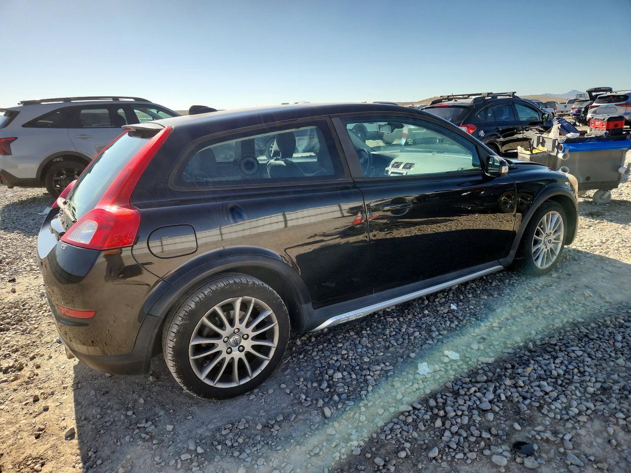 2011 Volvo C30 T5 Черный vin: YV1672MK6B2191583
