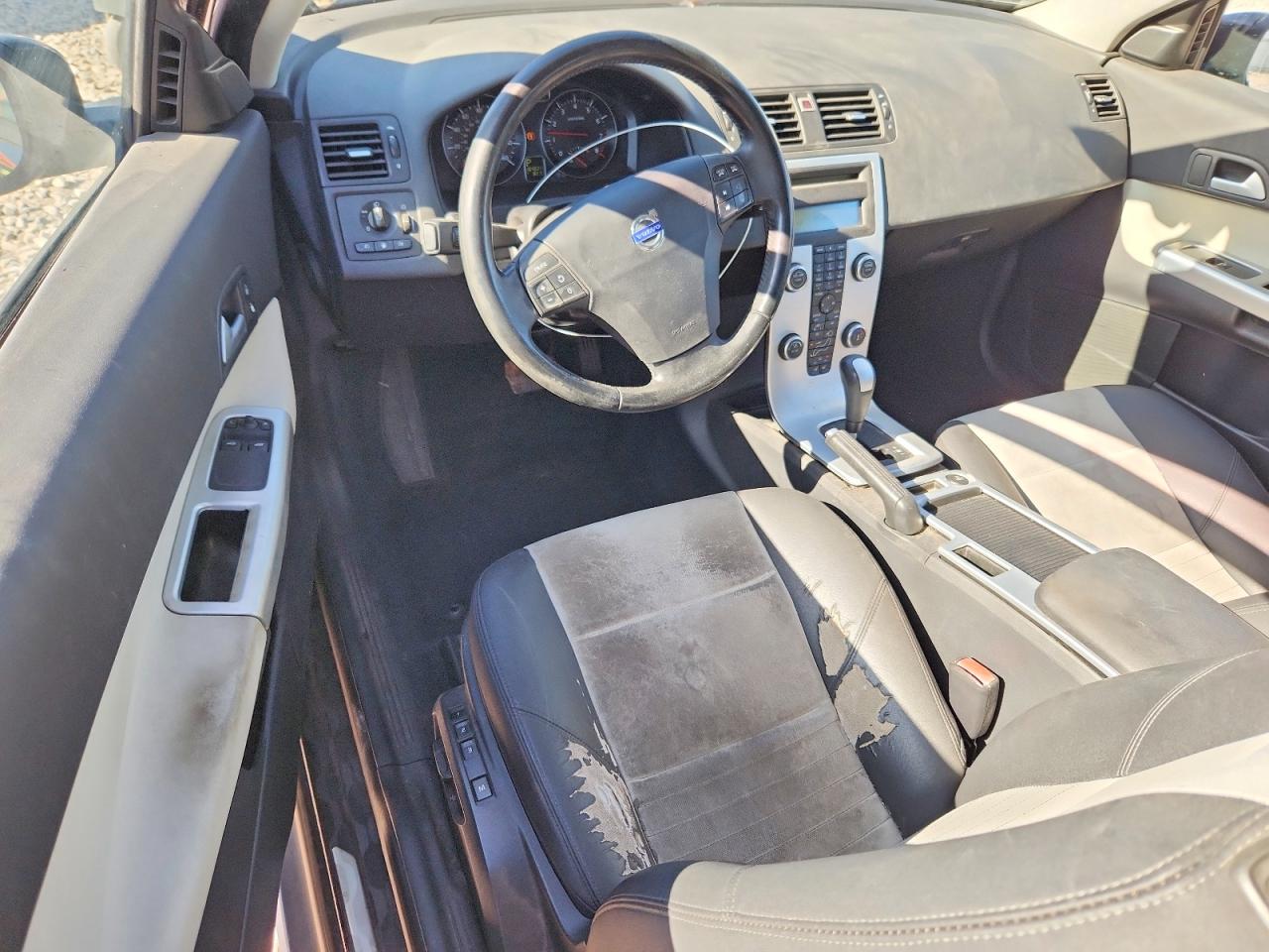 2011 Volvo C30 T5 Черный vin: YV1672MK6B2191583