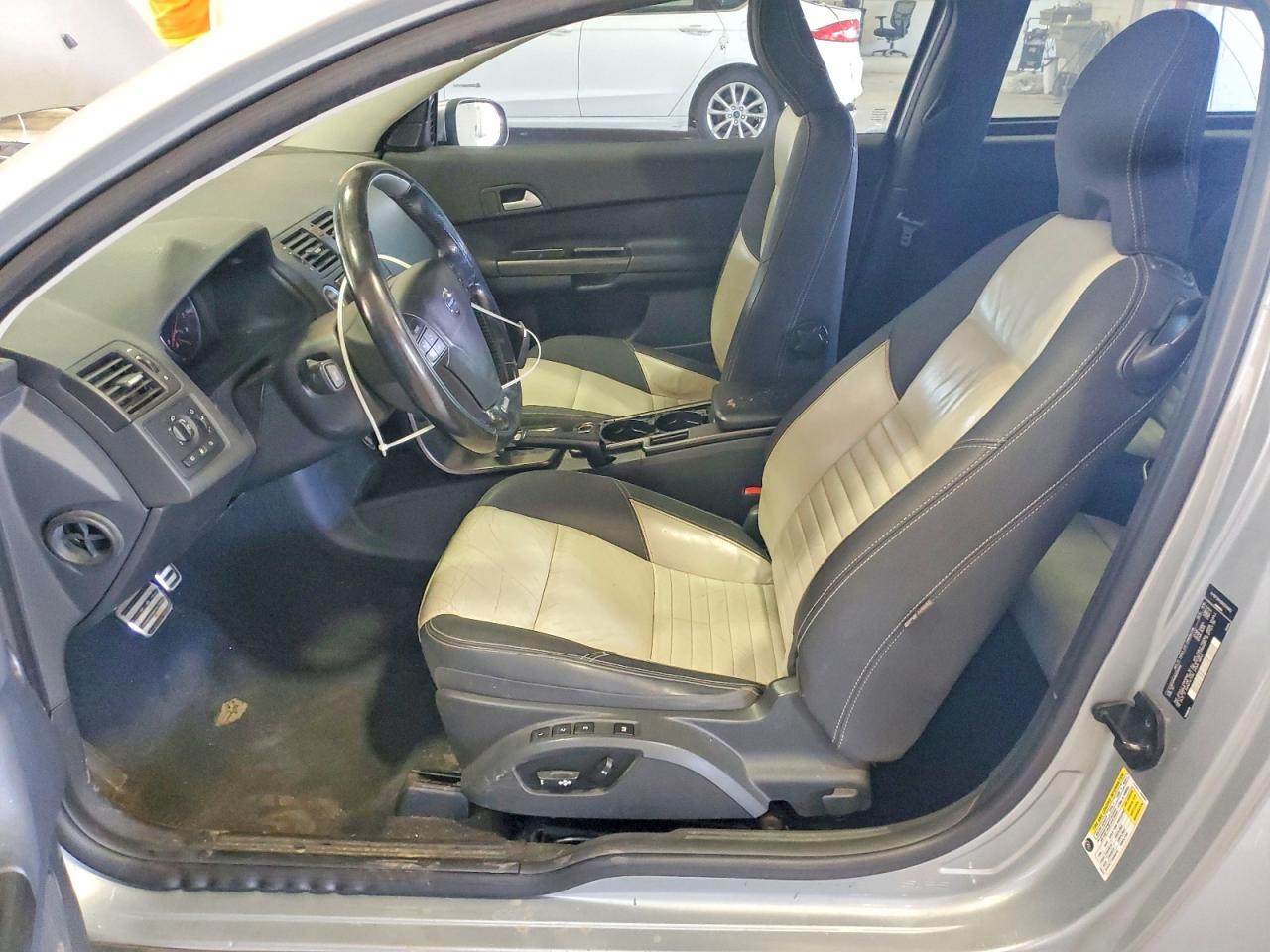 2011 Volvo C30 T5 Silver vin: YV1672MK6B2234982