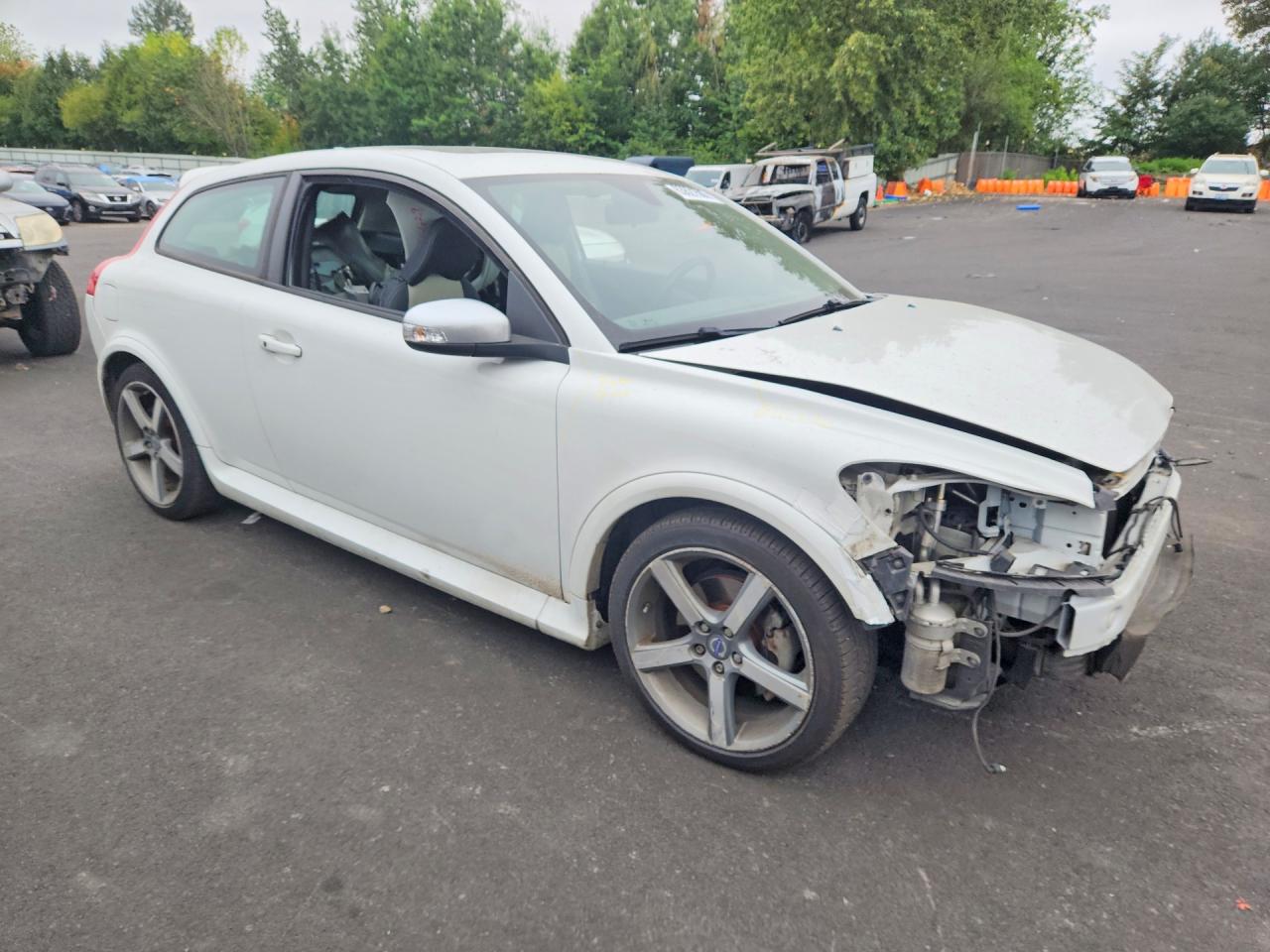 2012 Volvo C30 T5 White vin: YV1672MK6C2270592