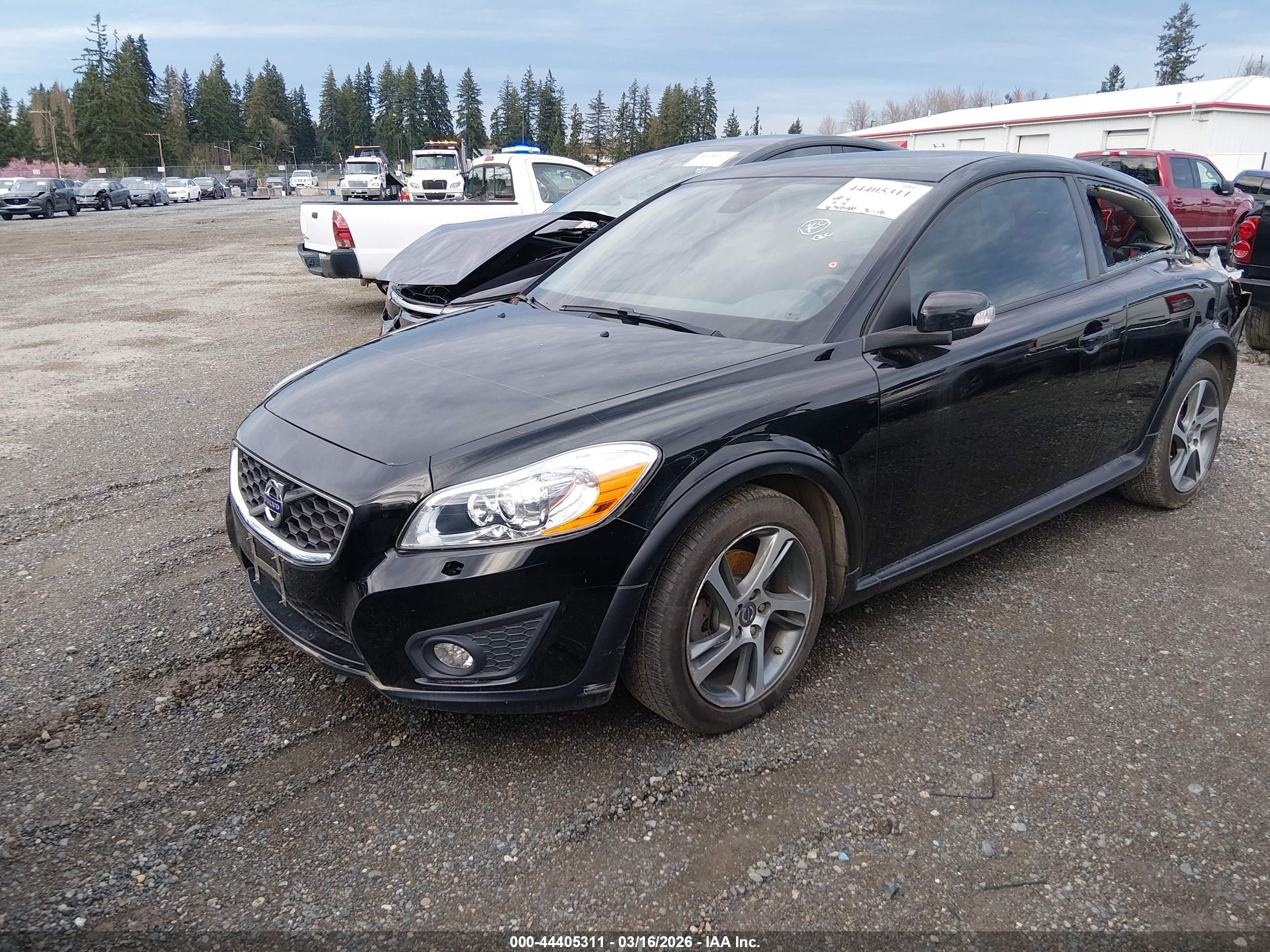 2013 Volvo C30   Черный vin: YV1672MK6D2302023