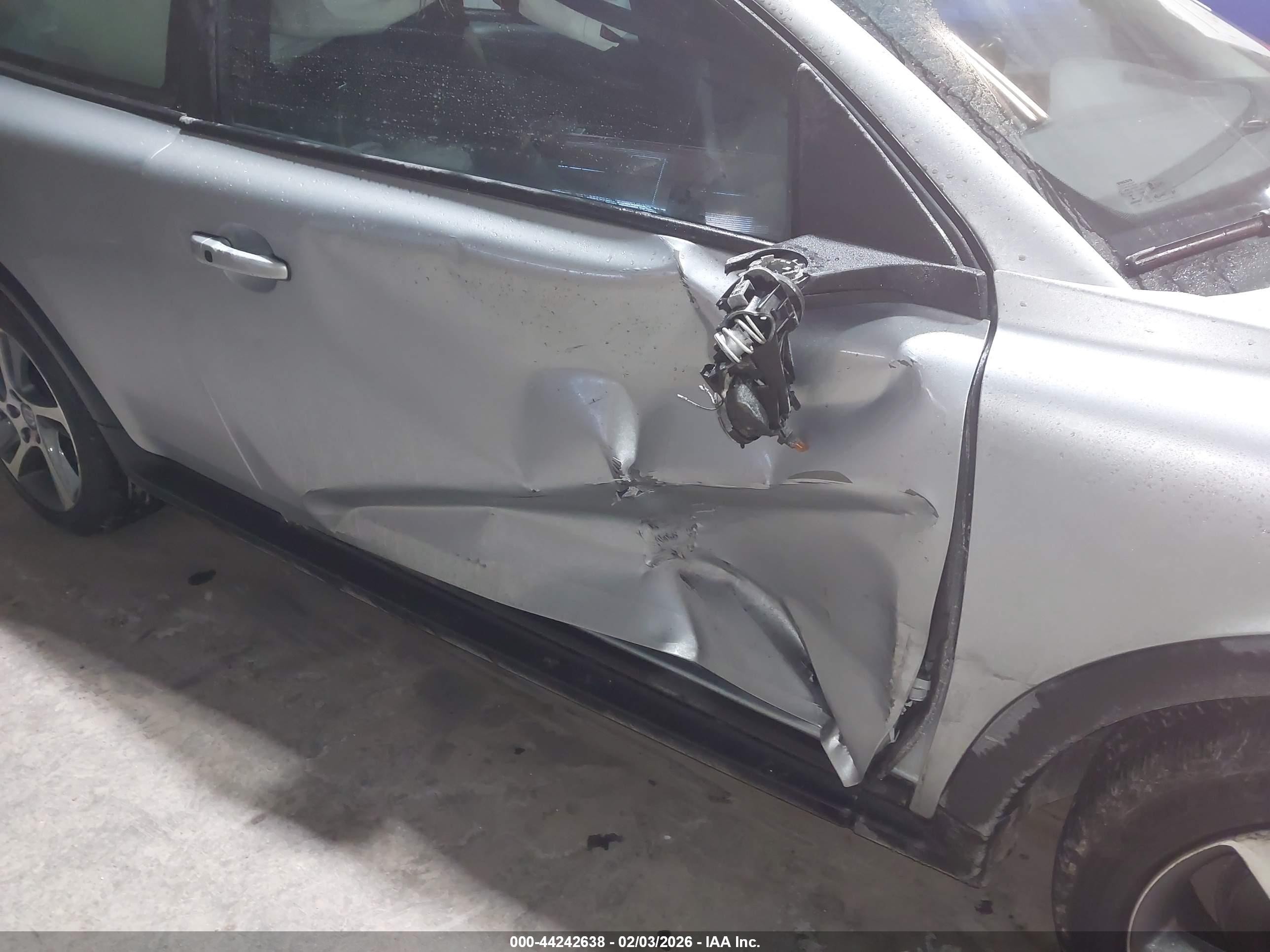 2013 Volvo C30 T5 Silver vin: YV1672MK6D2304564