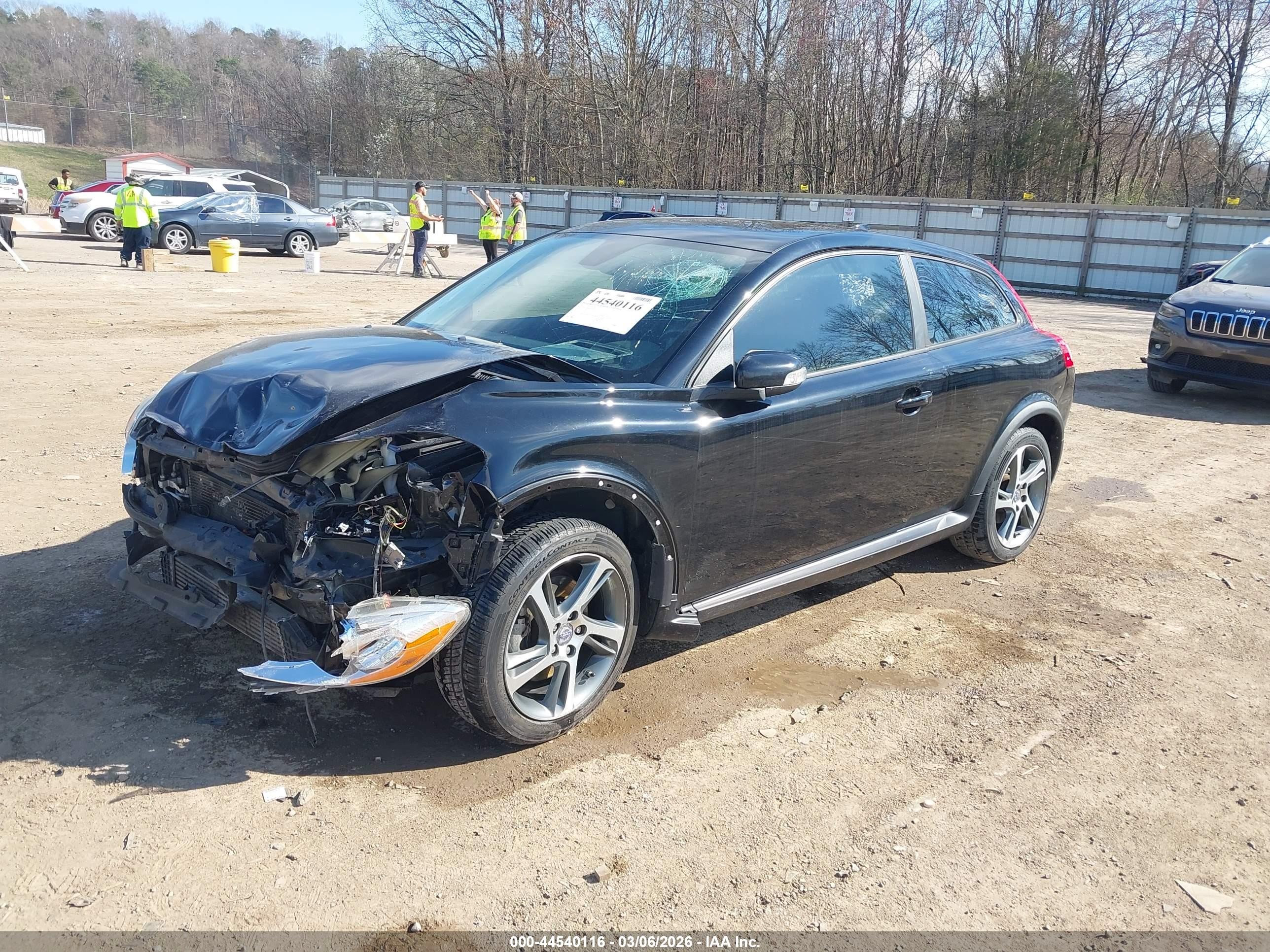2013 Volvo C30 T5 Черный vin: YV1672MK6D2306640