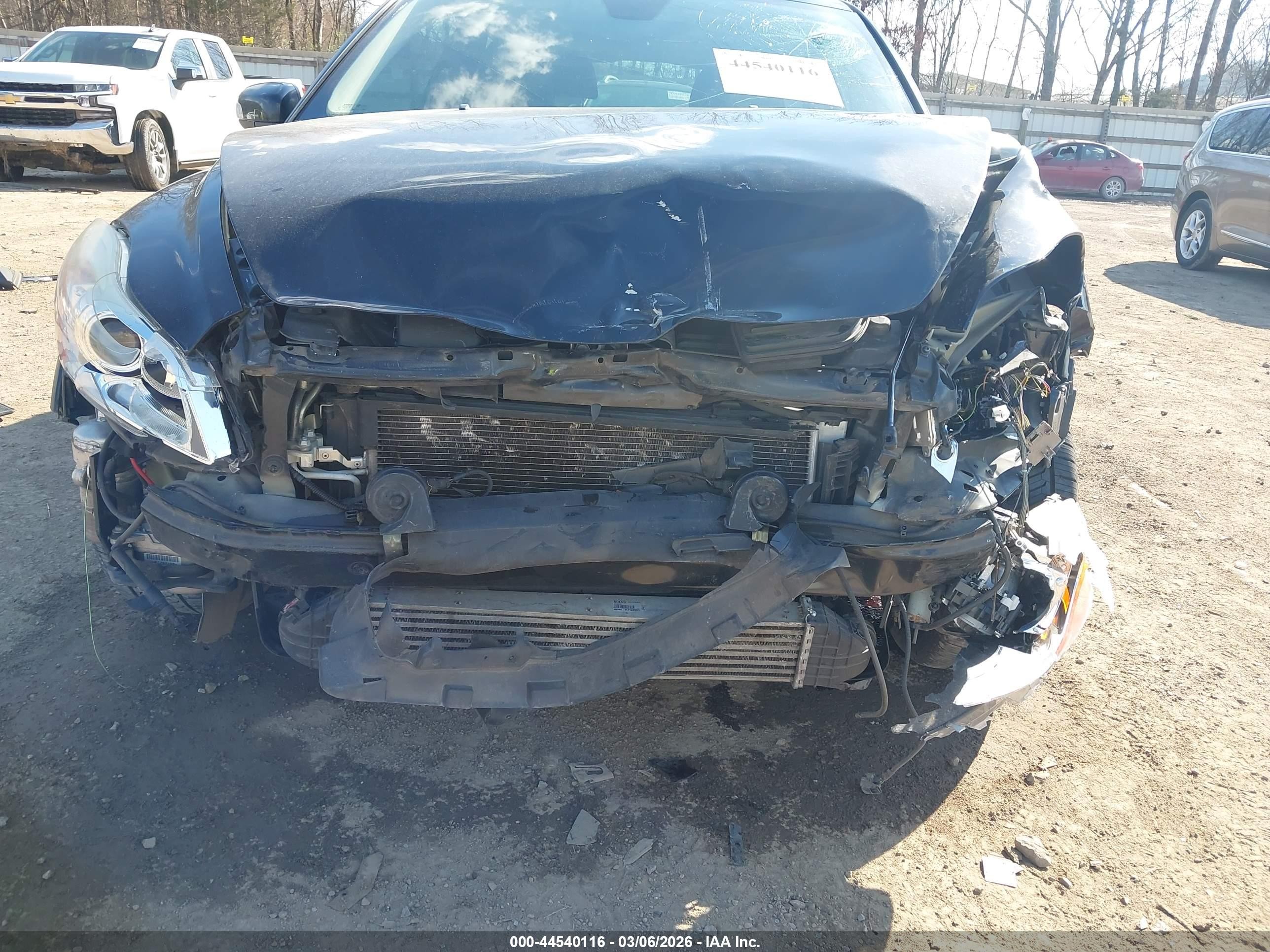 2013 Volvo C30 T5 Черный vin: YV1672MK6D2306640