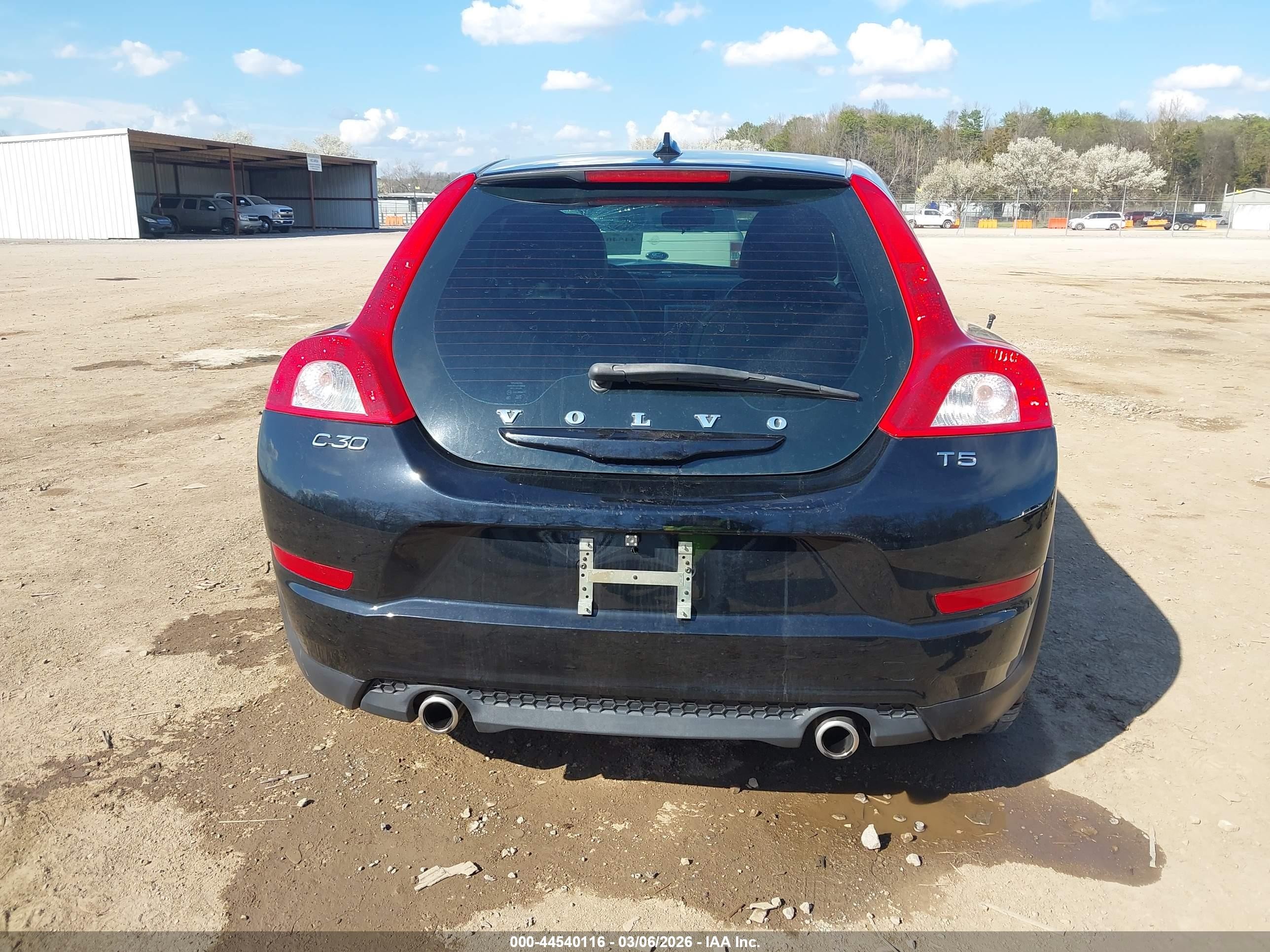 2013 Volvo C30 T5 Черный vin: YV1672MK6D2306640