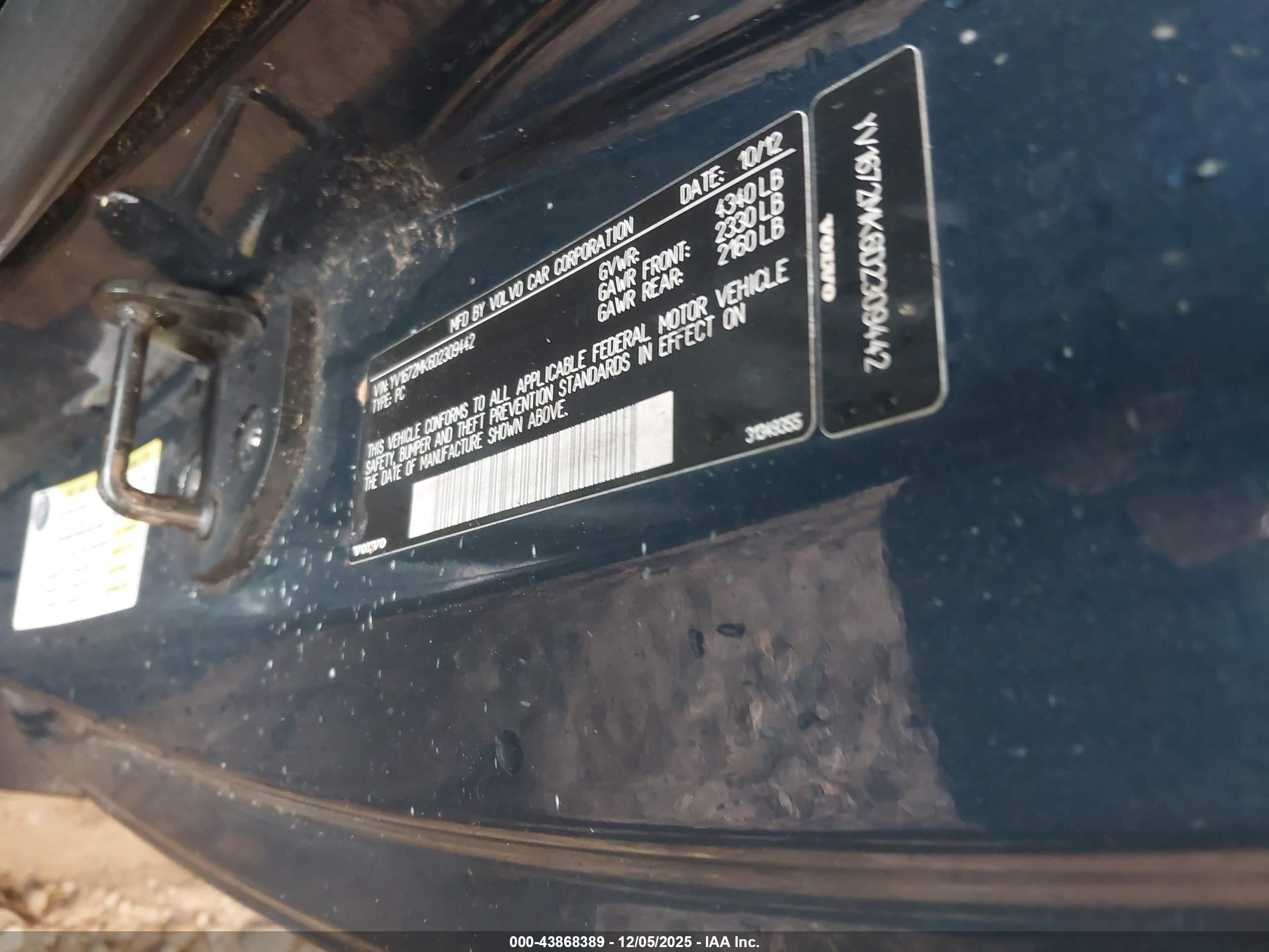 2013 Volvo C30 T5 Синий vin: YV1672MK6D2309442