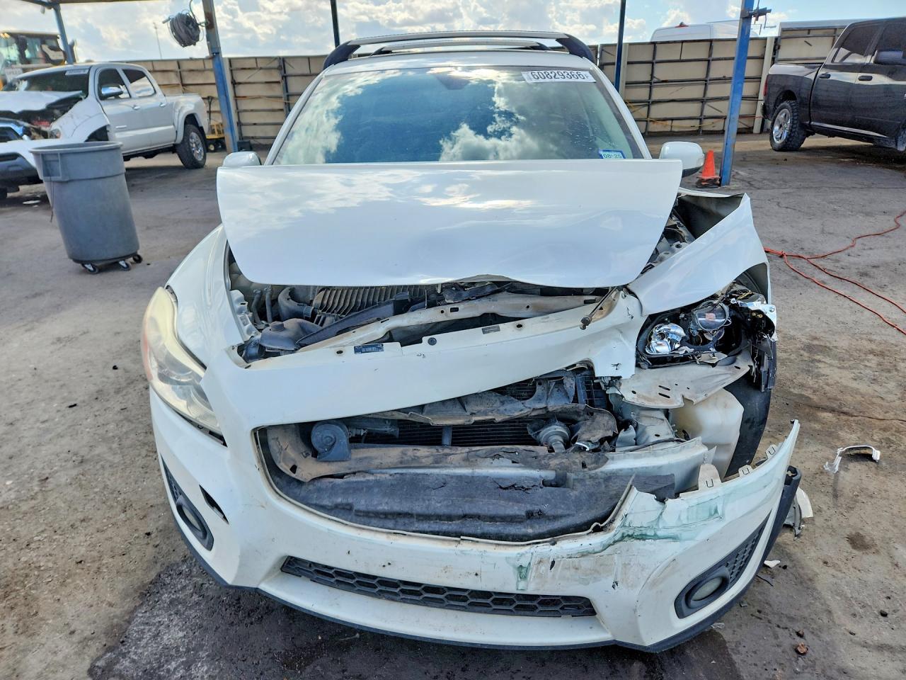 2011 Volvo C30 T5 White vin: YV1672MK8B2198406