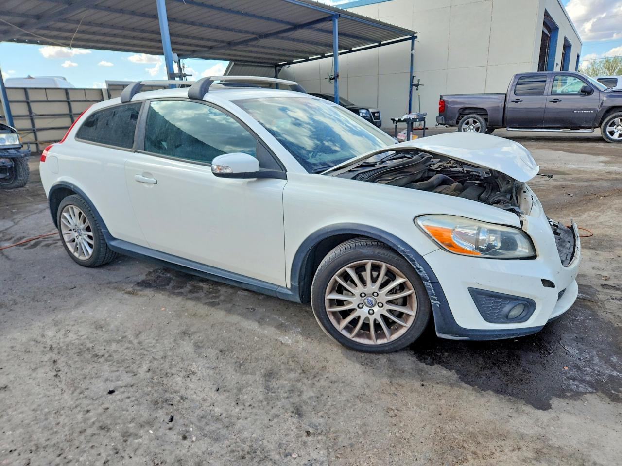 2011 Volvo C30 T5 White vin: YV1672MK8B2198406