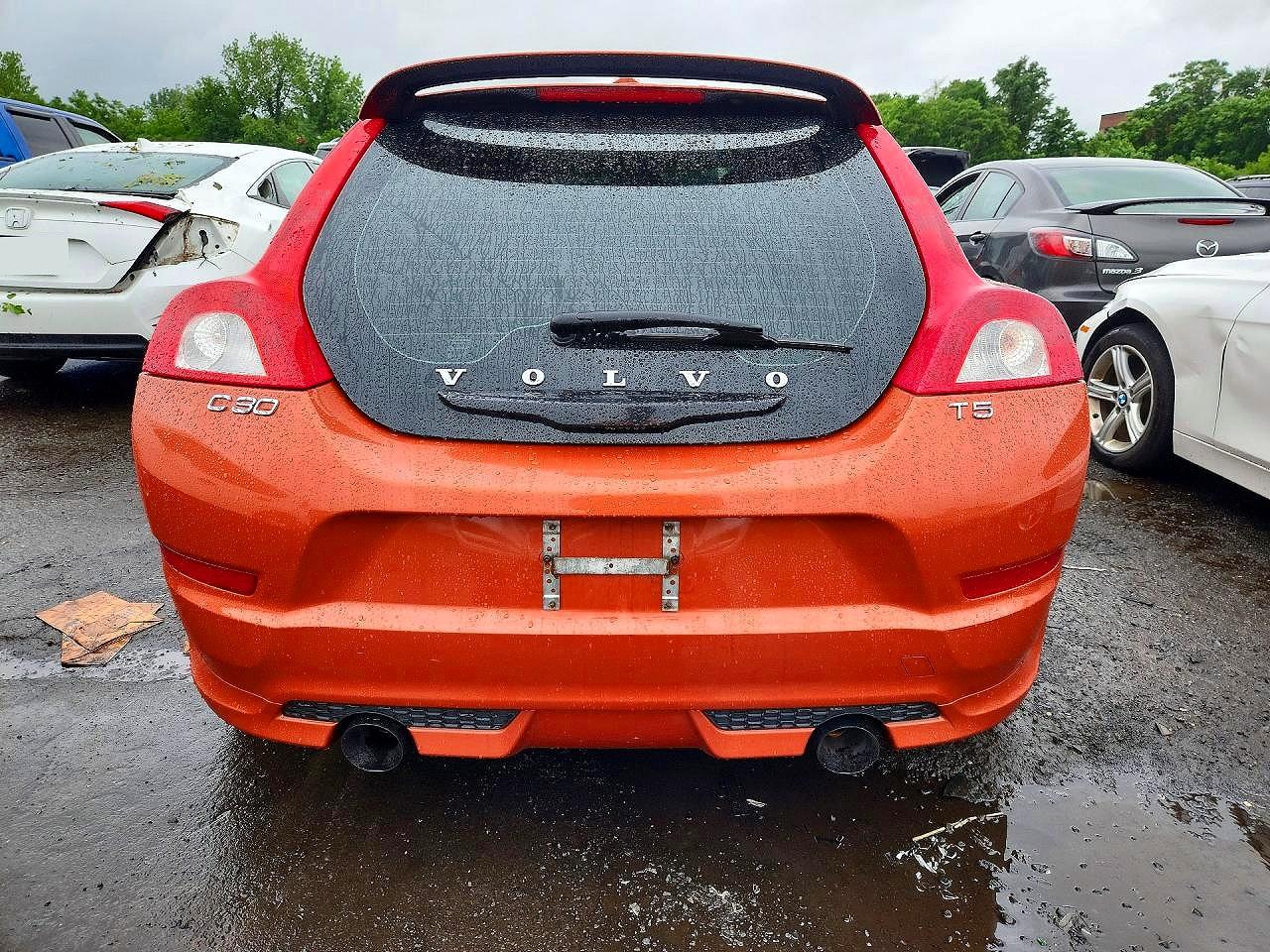 2011 Volvo C30 T5 Orange vin: YV1672MK8B2201353