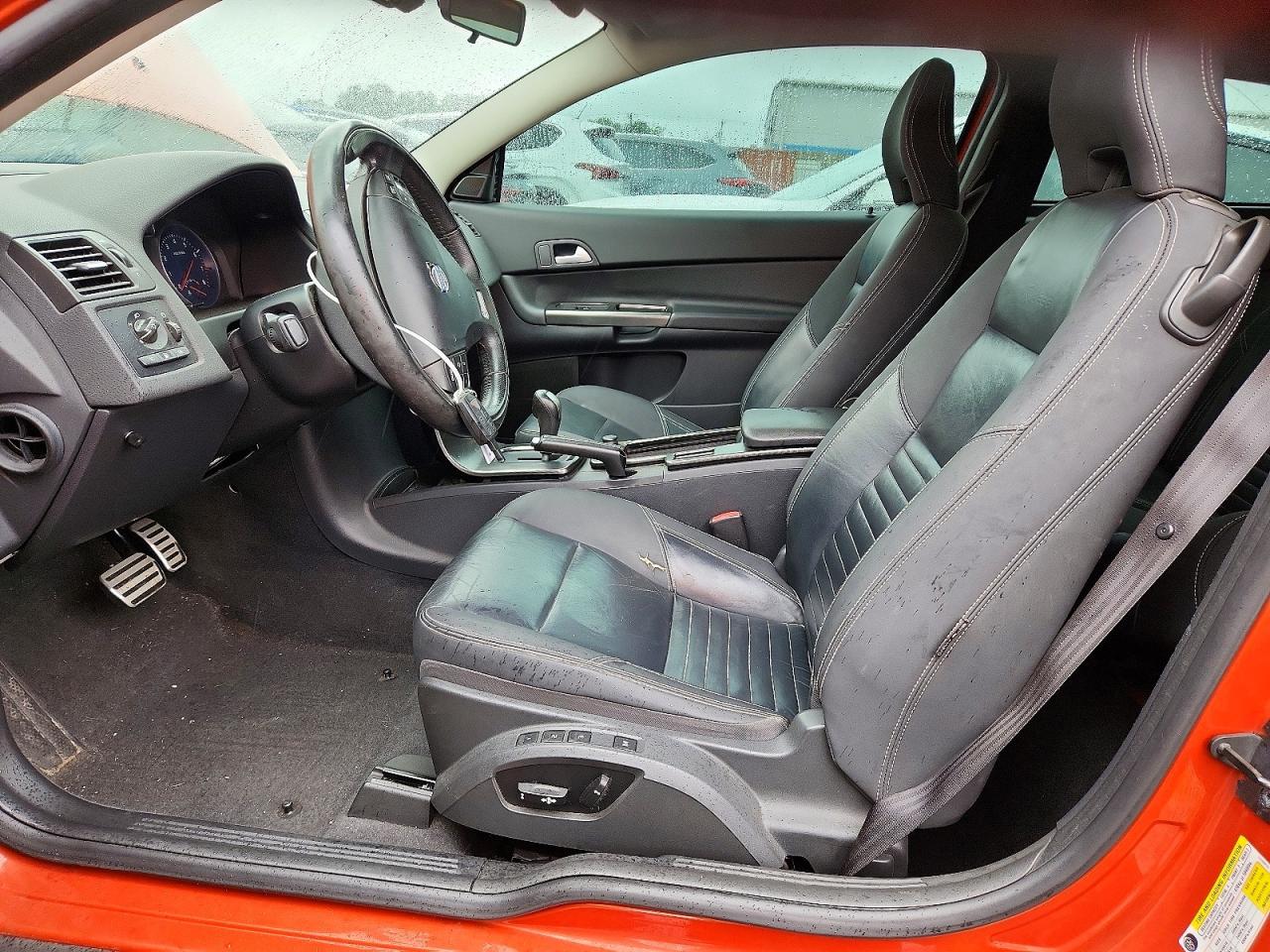 2011 Volvo C30 T5 Orange vin: YV1672MK8B2201353