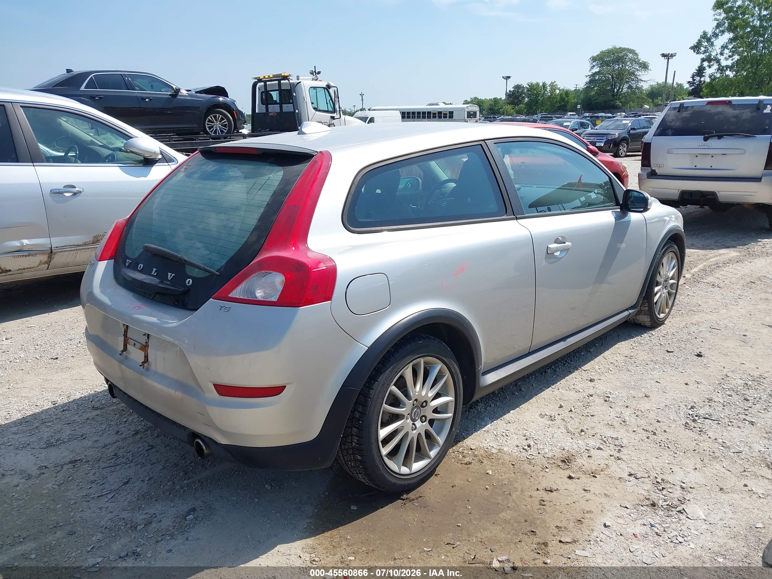 2011 Volvo C30 R-design/t5 (retail Only) Silver vin: YV1672MK8B2204611