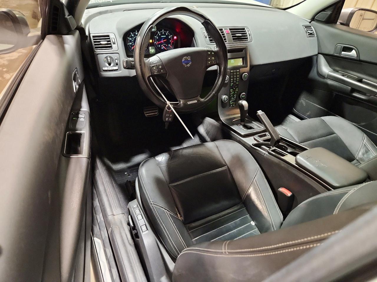2011 Volvo C30 T5 Silver vin: YV1672MK8B2210957