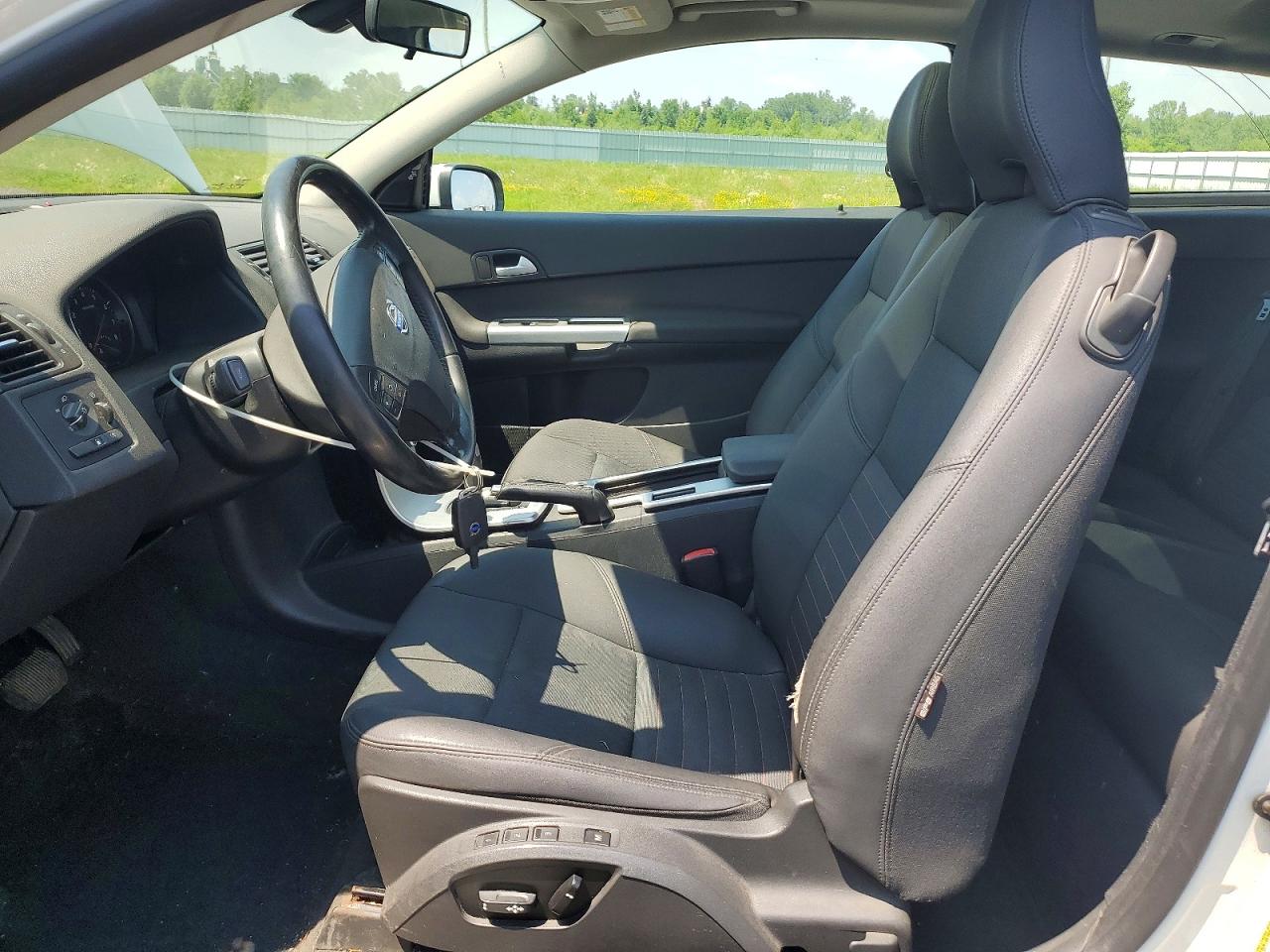 2012 Volvo C30 T5 White vin: YV1672MK8C2267113