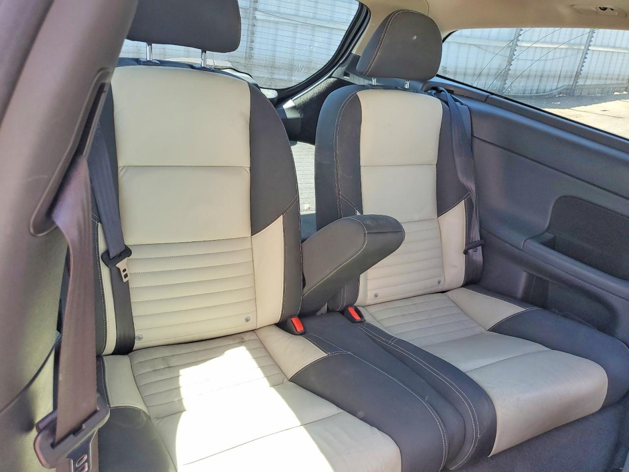 2013 Volvo C30 T5 Серебряный vin: YV1672MK8D2311533