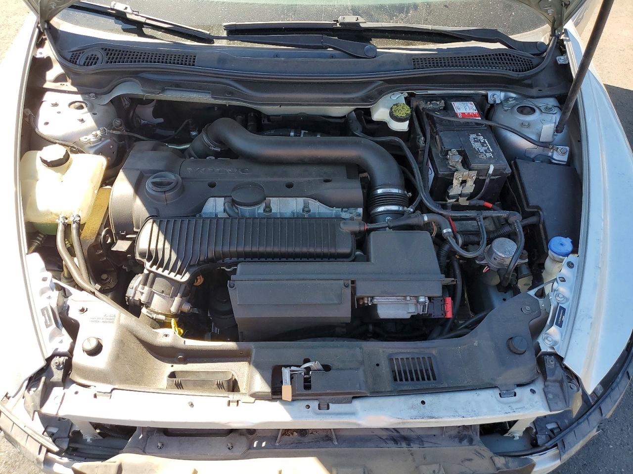 2013 Volvo C30 T5 Серебряный vin: YV1672MK8D2311533