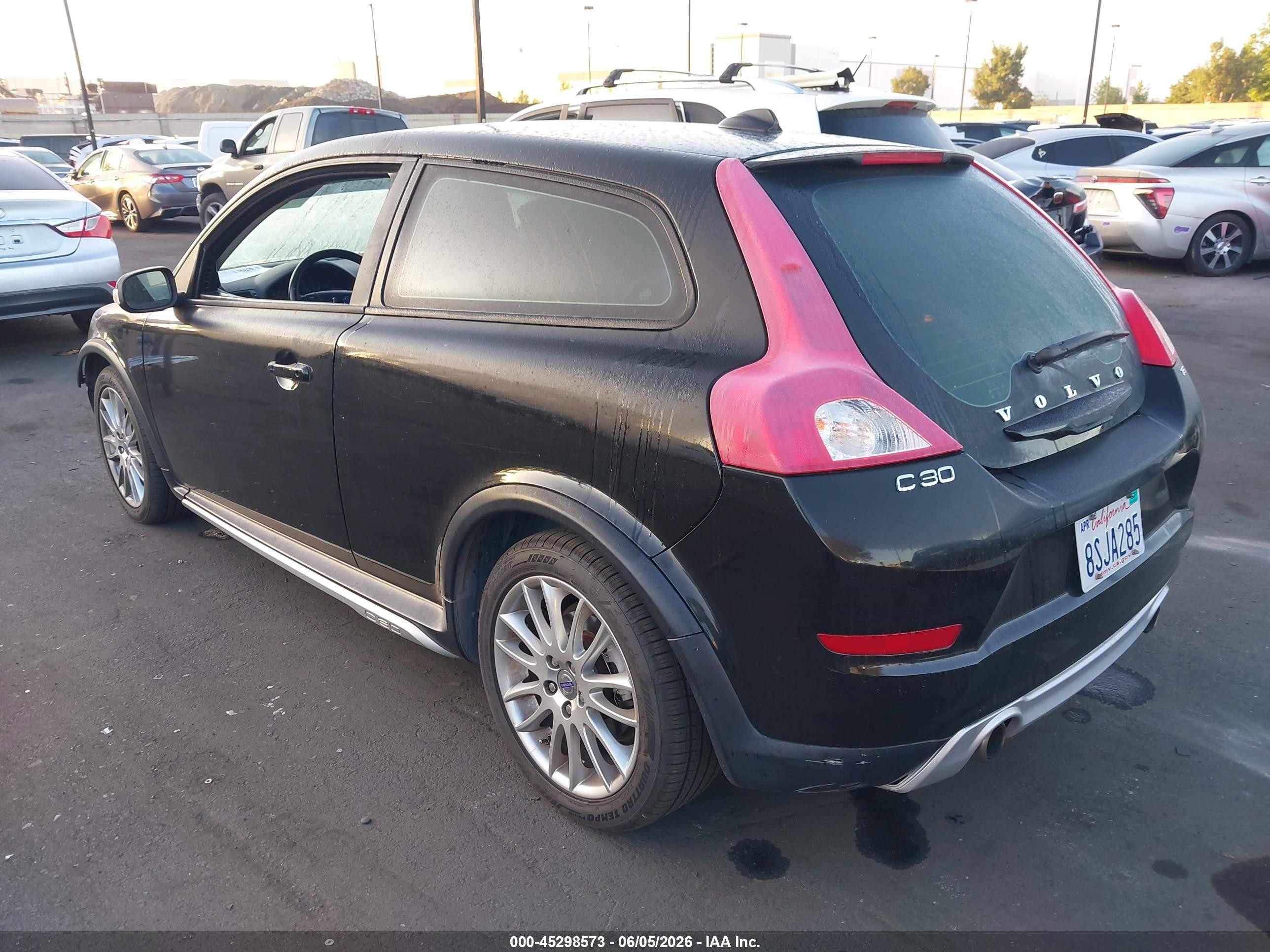 2011 Volvo C30 T5/t5 R-design Black vin: YV1672MK9B2190265