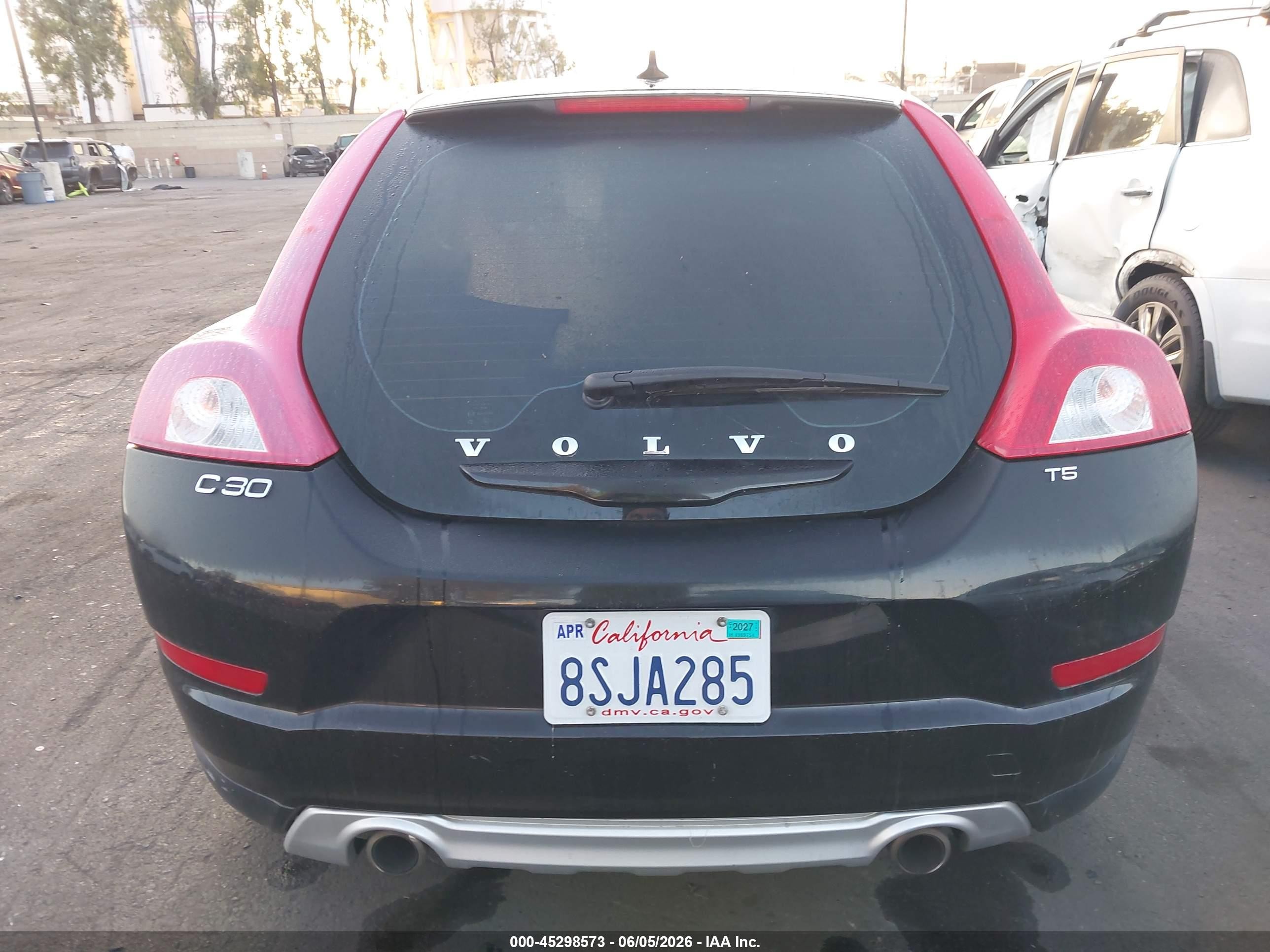 2011 Volvo C30 T5/t5 R-design Black vin: YV1672MK9B2190265