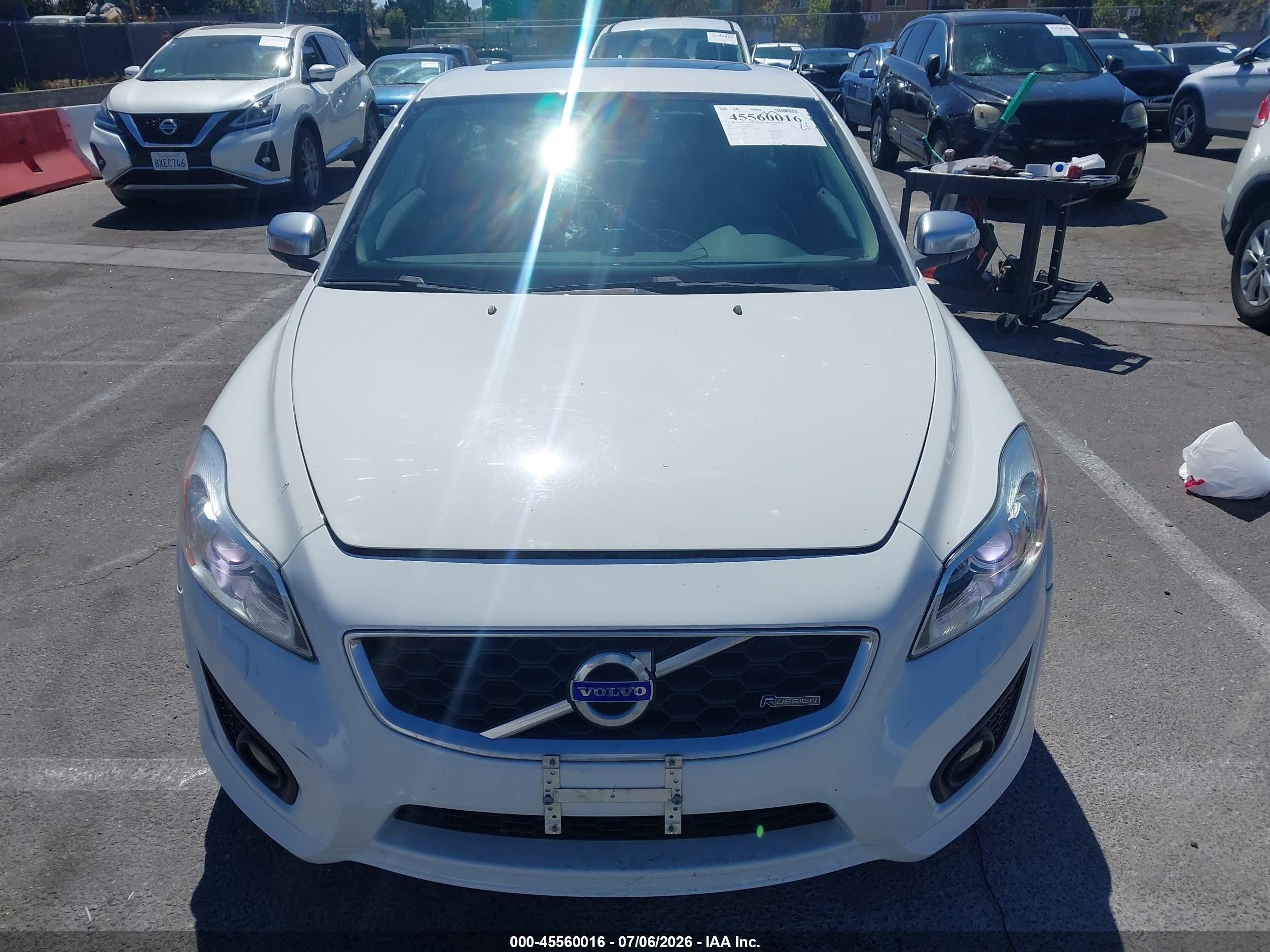 2011 Volvo C30 T5/t5 R-design White vin: YV1672MK9B2208893