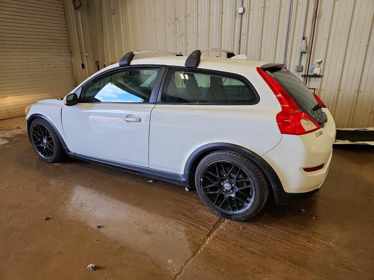 2011 Volvo C30 T5 Белый vin: YV1672MK9B2239187