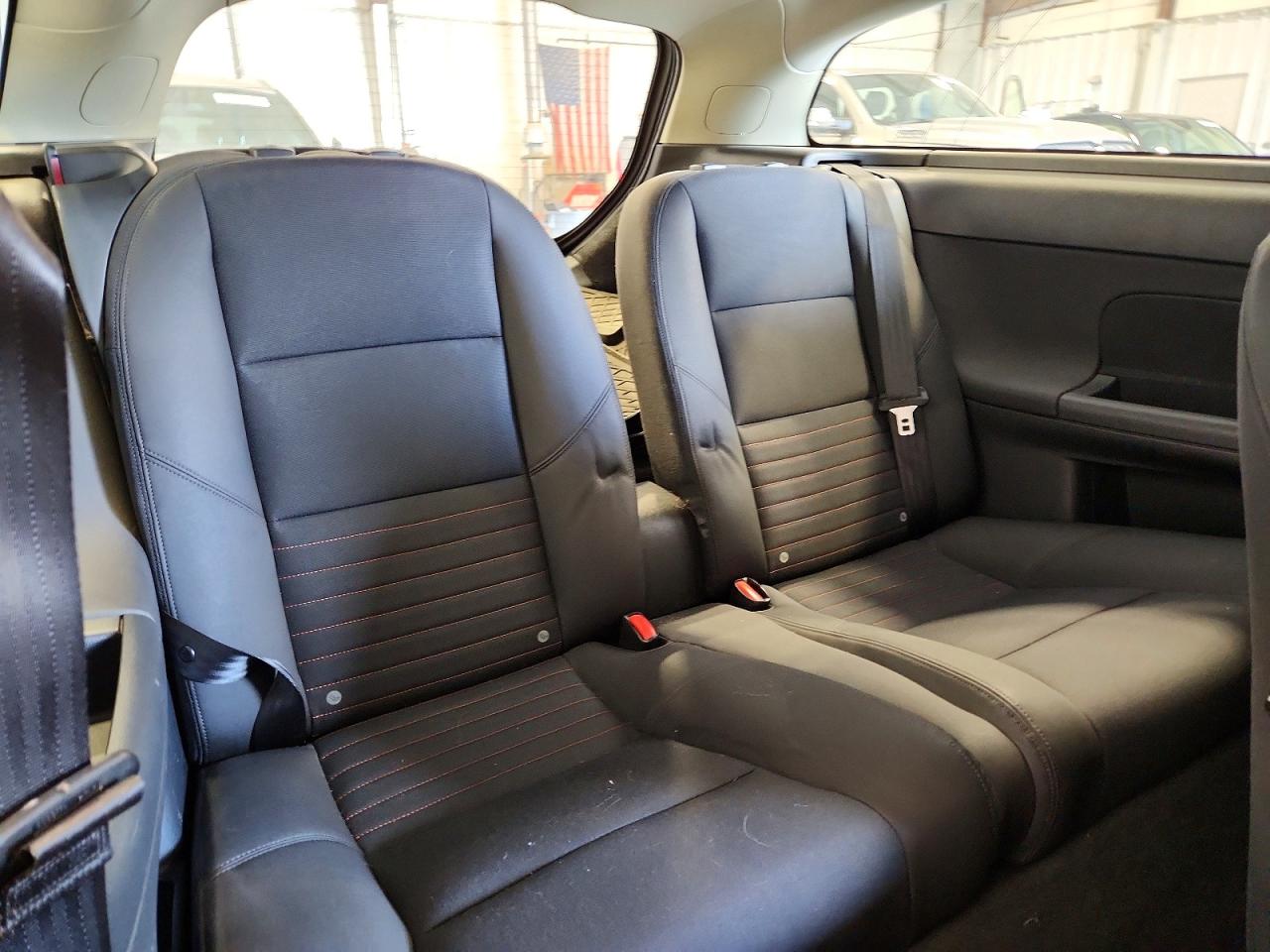 2011 Volvo C30 T5 Белый vin: YV1672MK9B2239187
