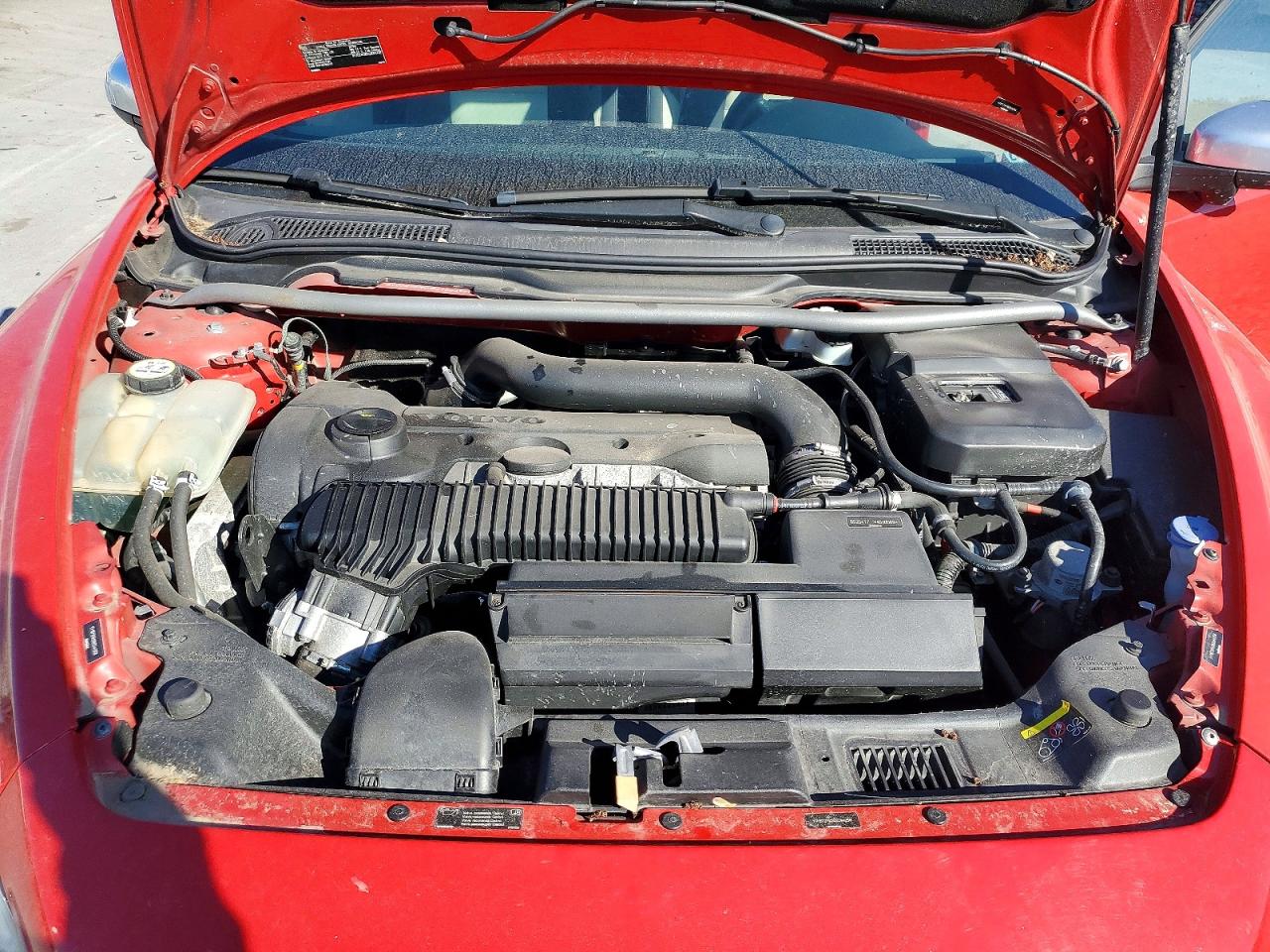 2011 Volvo C30 T5 Red vin: YV1672MK9B2244258