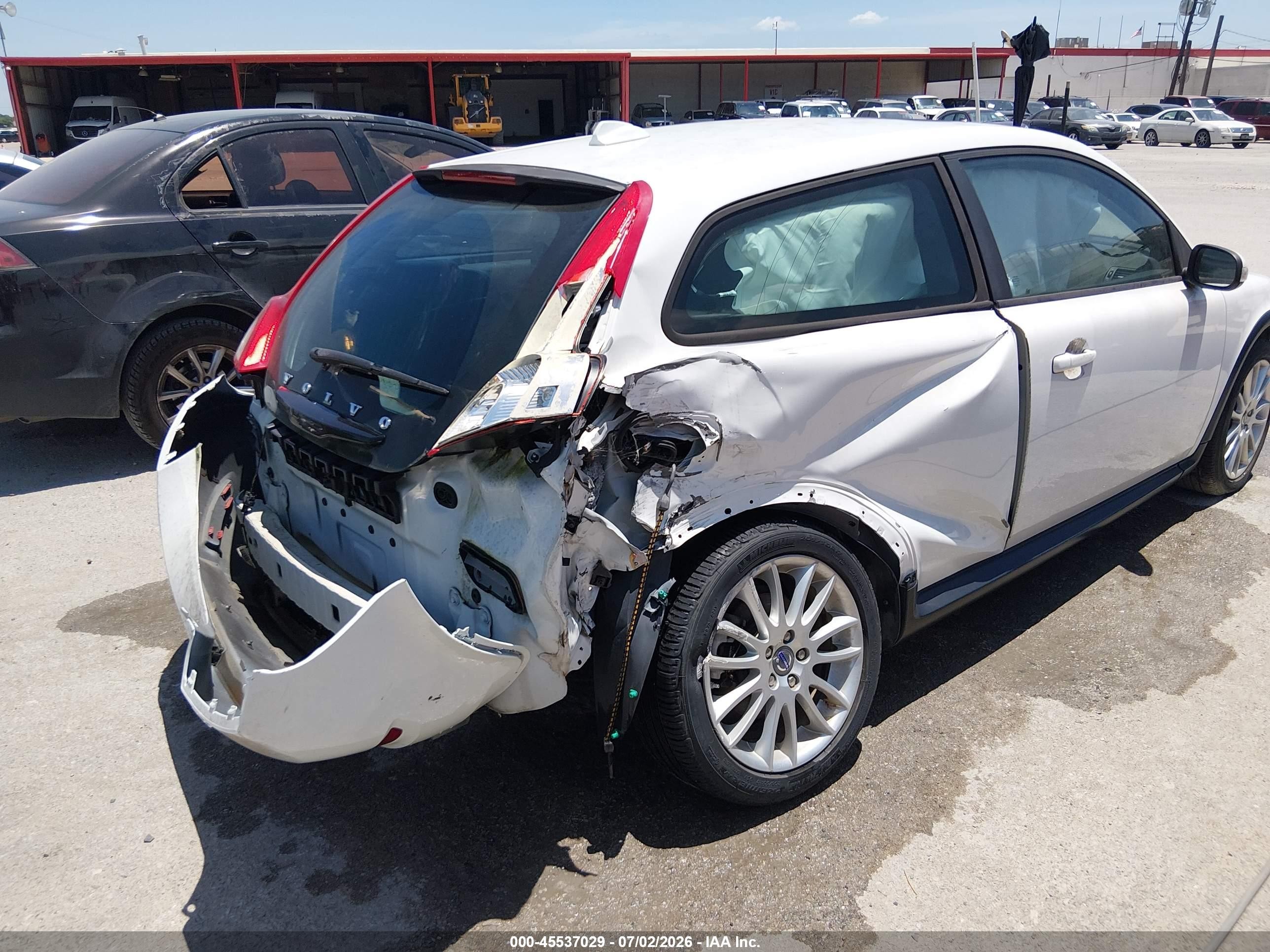 2012 Volvo C30 T5 White vin: YV1672MK9C2265371