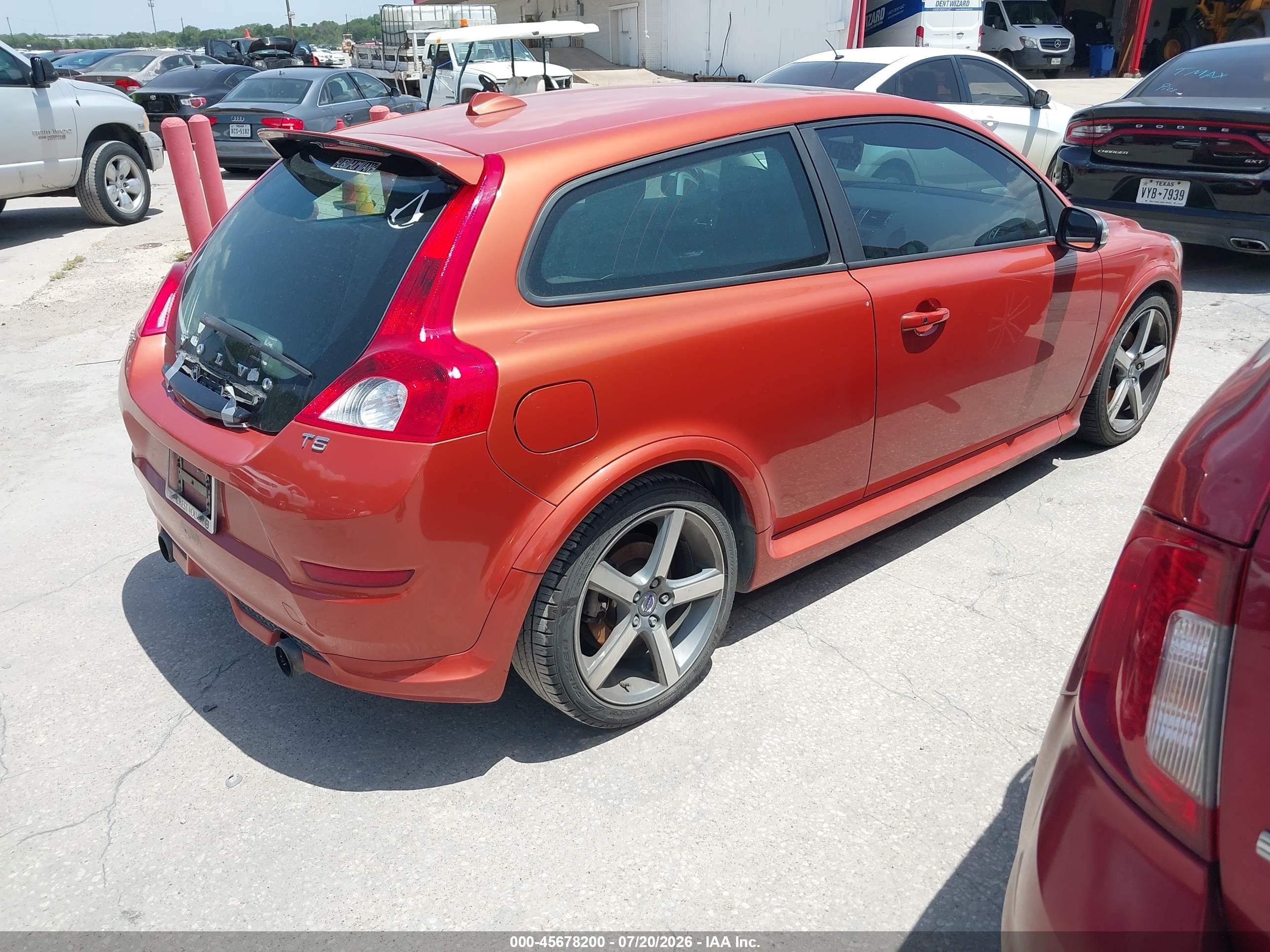 2012 Volvo C30 Premier Plus Orange vin: YV1672MK9C2271350