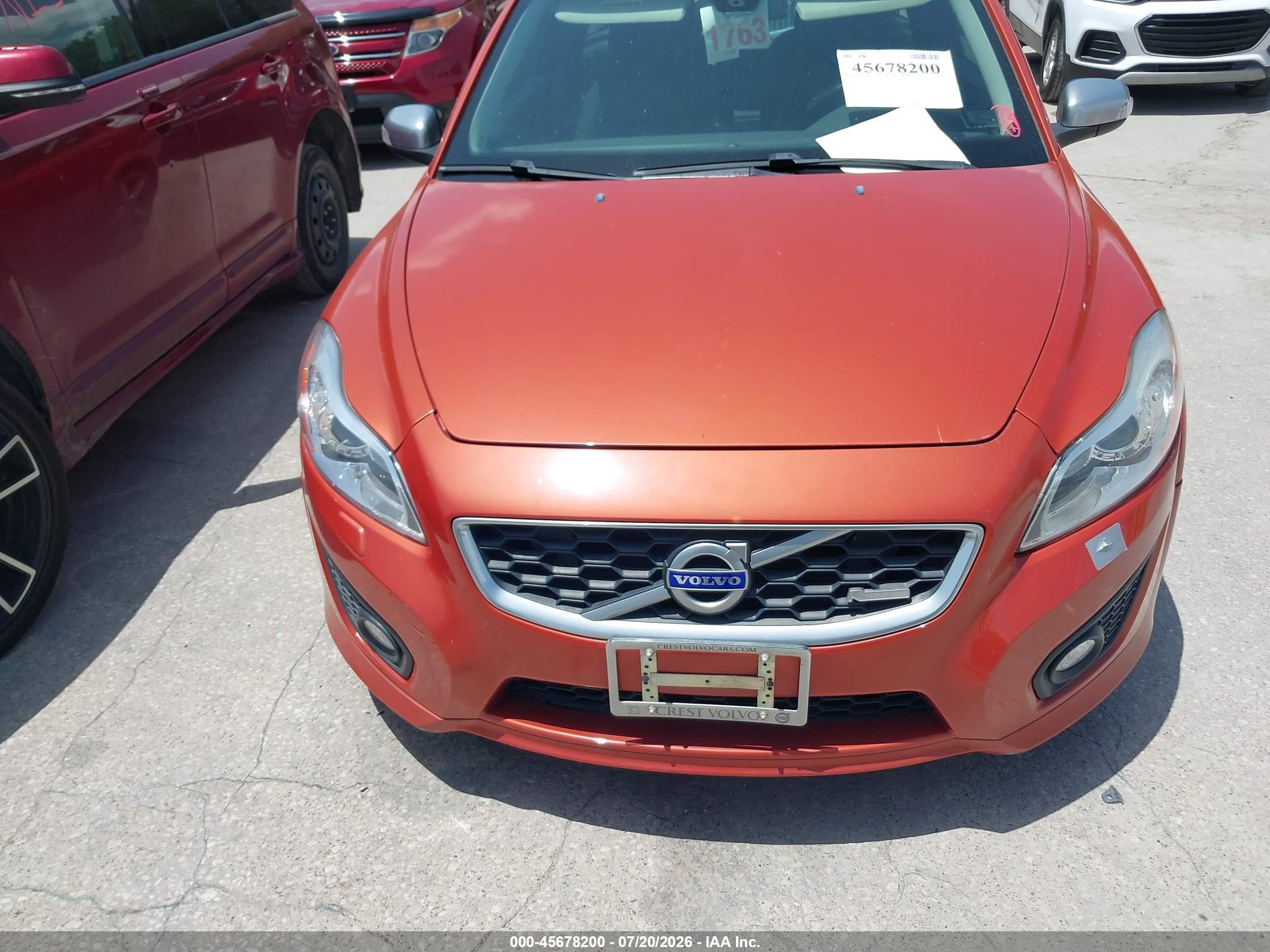 2012 Volvo C30 Premier Plus Orange vin: YV1672MK9C2271350