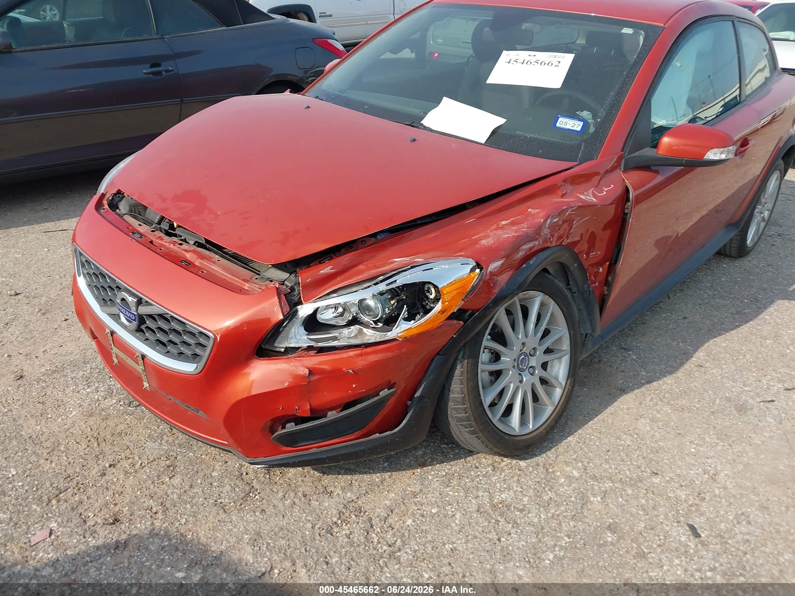 2012 Volvo C30 Platinum/premier Plus/r-design/r-design Platinum/r-design Premier Plus/t5 Orange vin: YV1672MK9C2285362