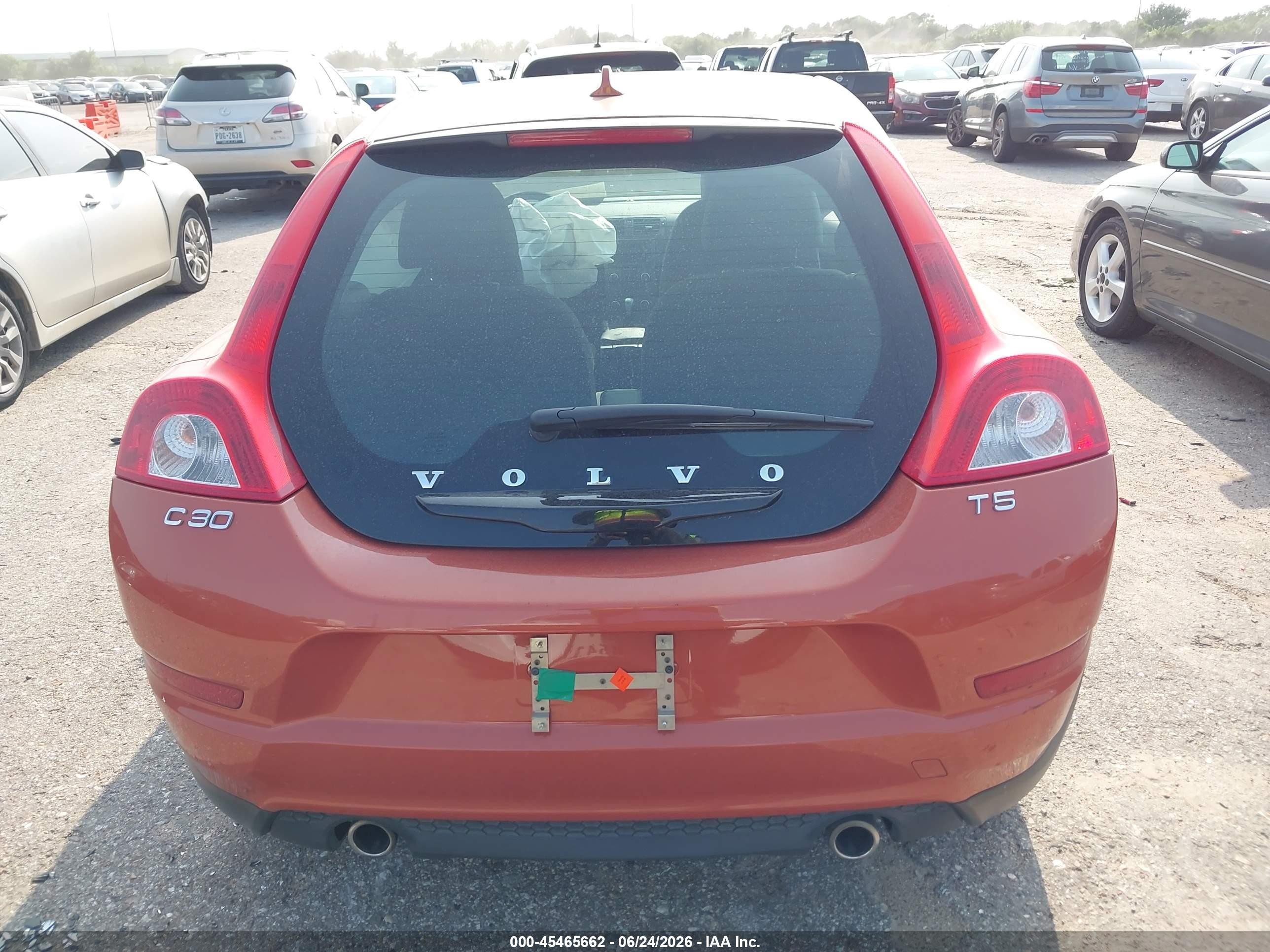 2012 Volvo C30 Platinum/premier Plus/r-design/r-design Platinum/r-design Premier Plus/t5 Orange vin: YV1672MK9C2285362