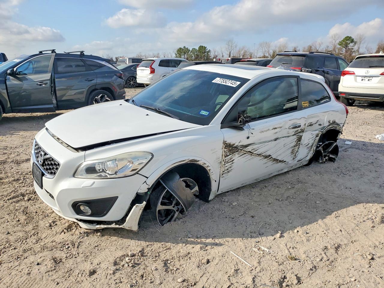 2013 Volvo C30 T5 Белый vin: YV1672MK9D2301190